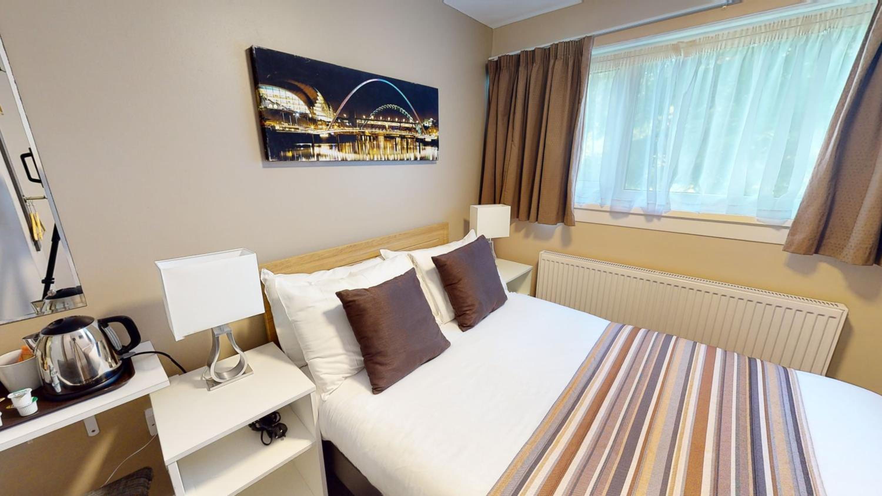 Small Double Room - Photo 3