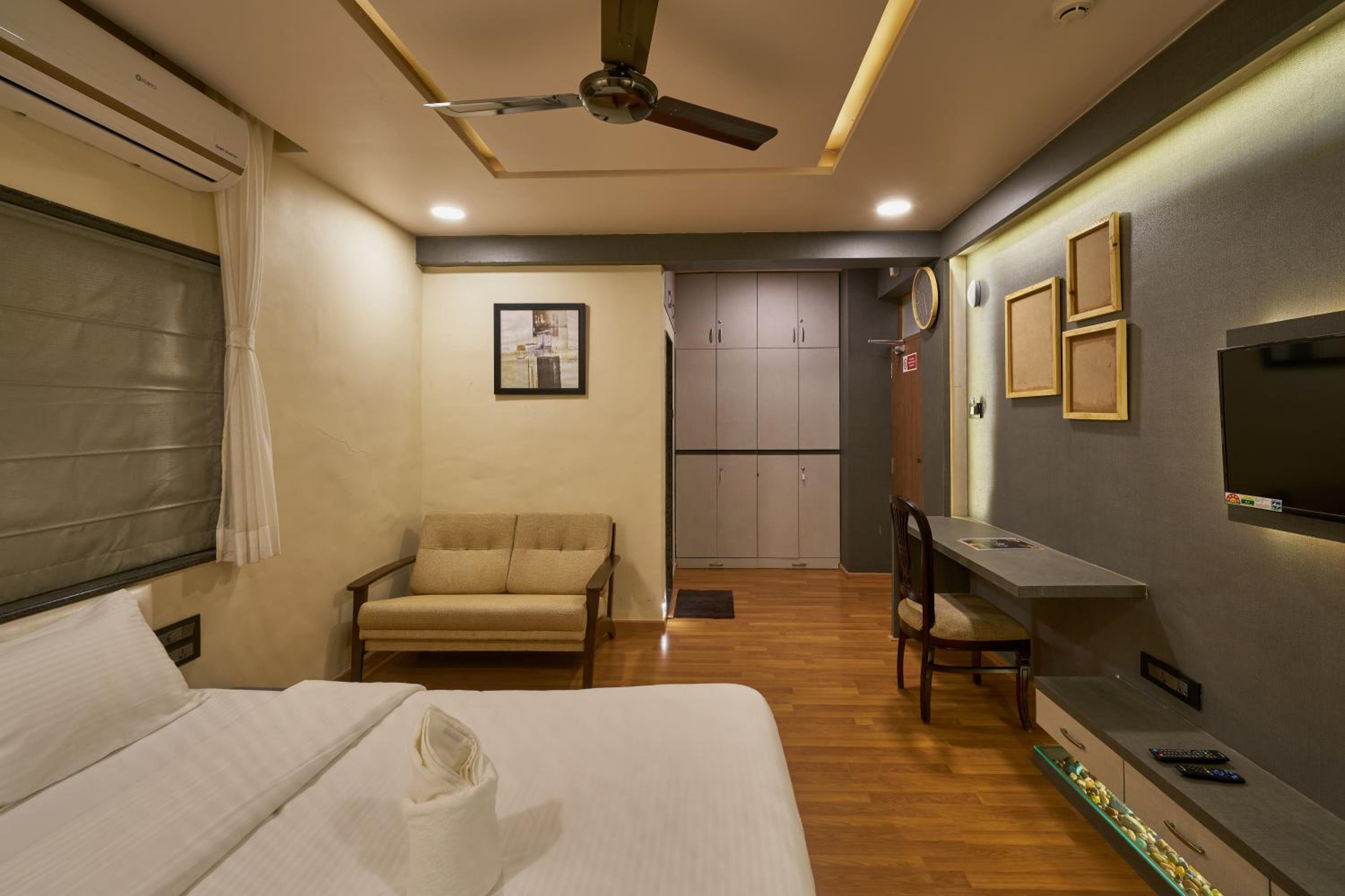 Premium Room - Photo 3