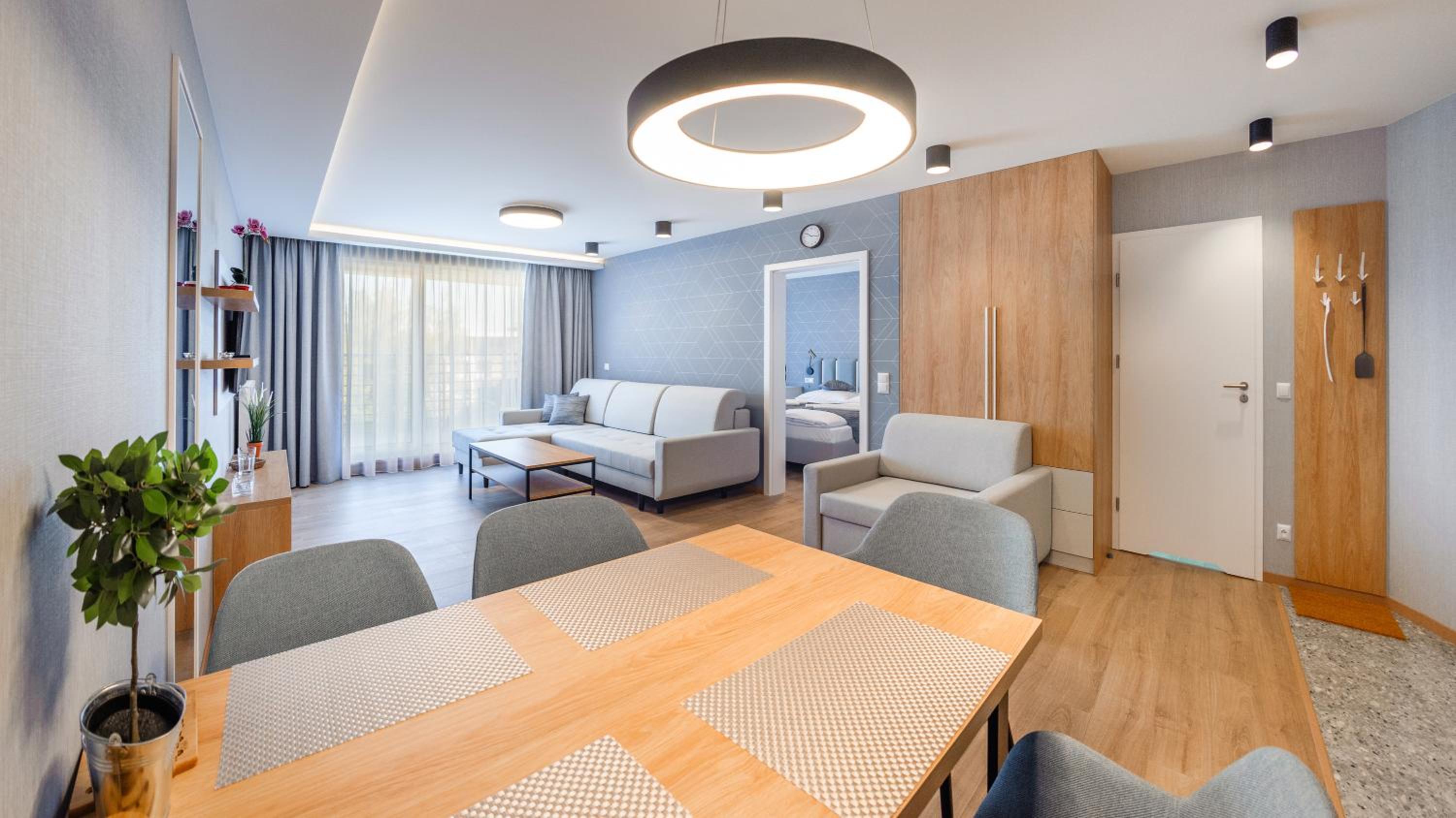 One-Bedroom Apartment