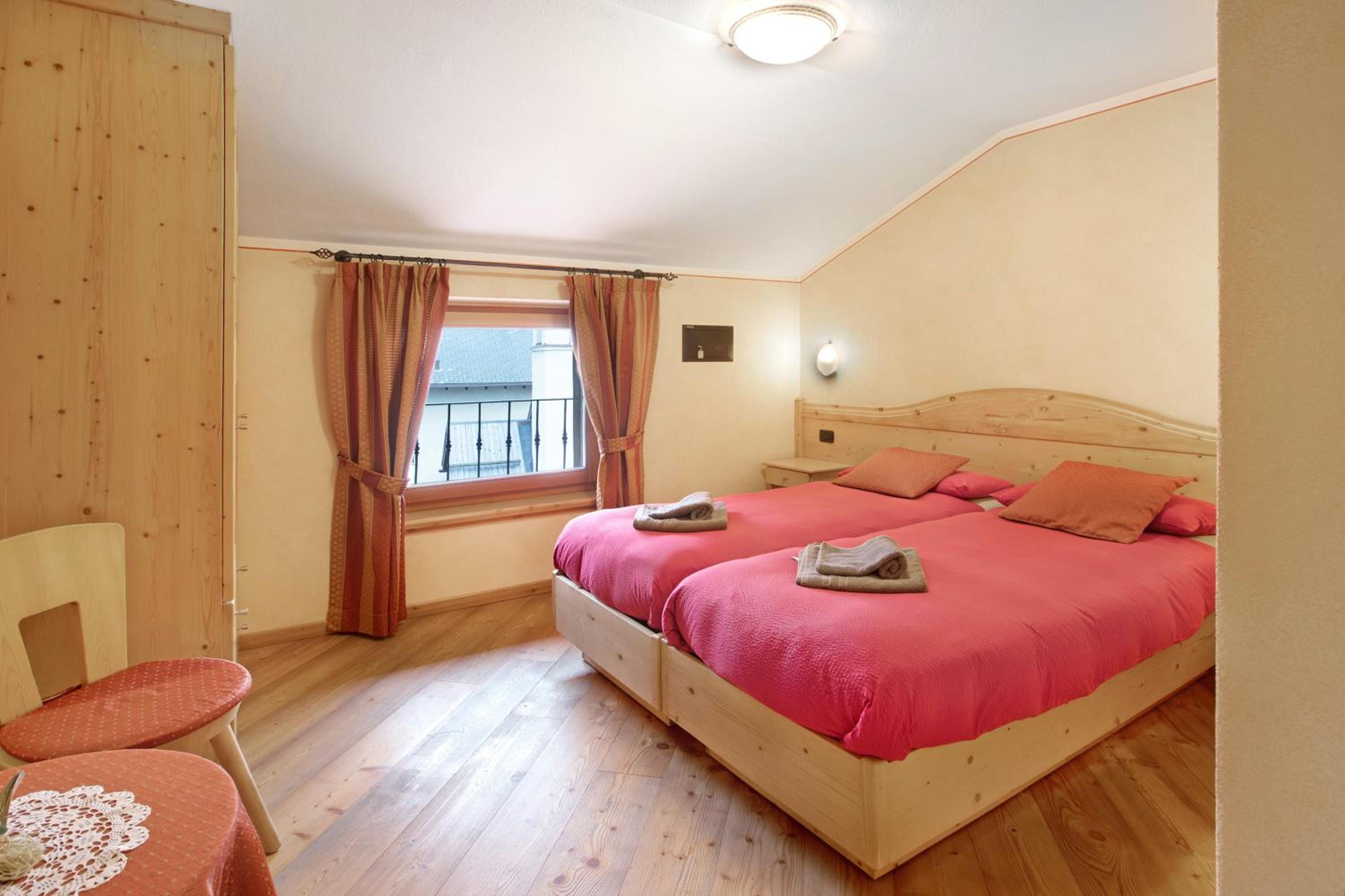 Superior One-Bedroom Apartment with Balcony