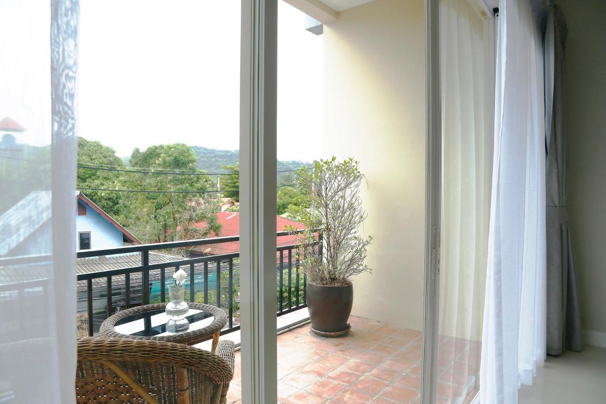 Deluxe Double or Twin Room - Photo 18