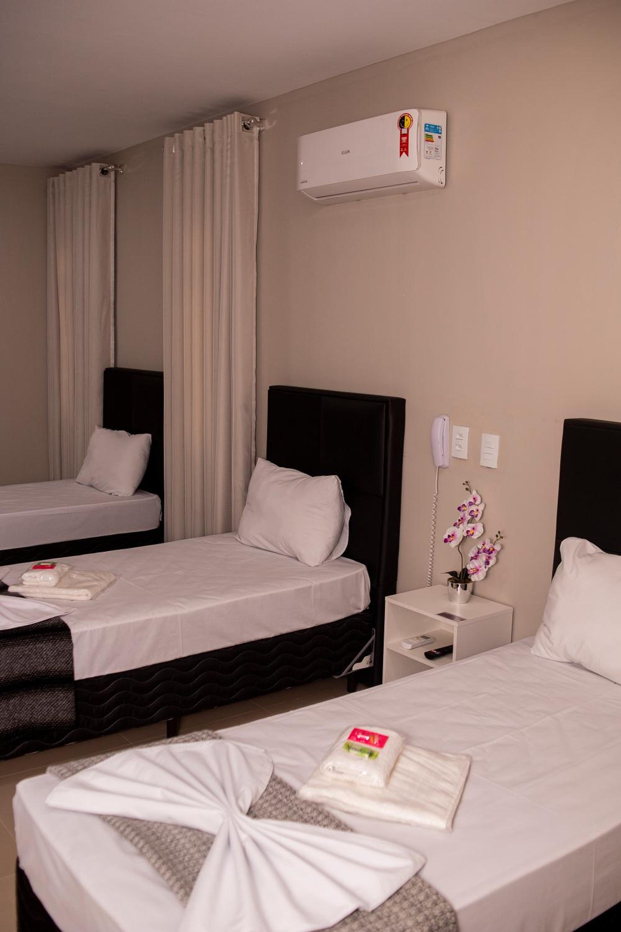 Superior Triple Room photo 2