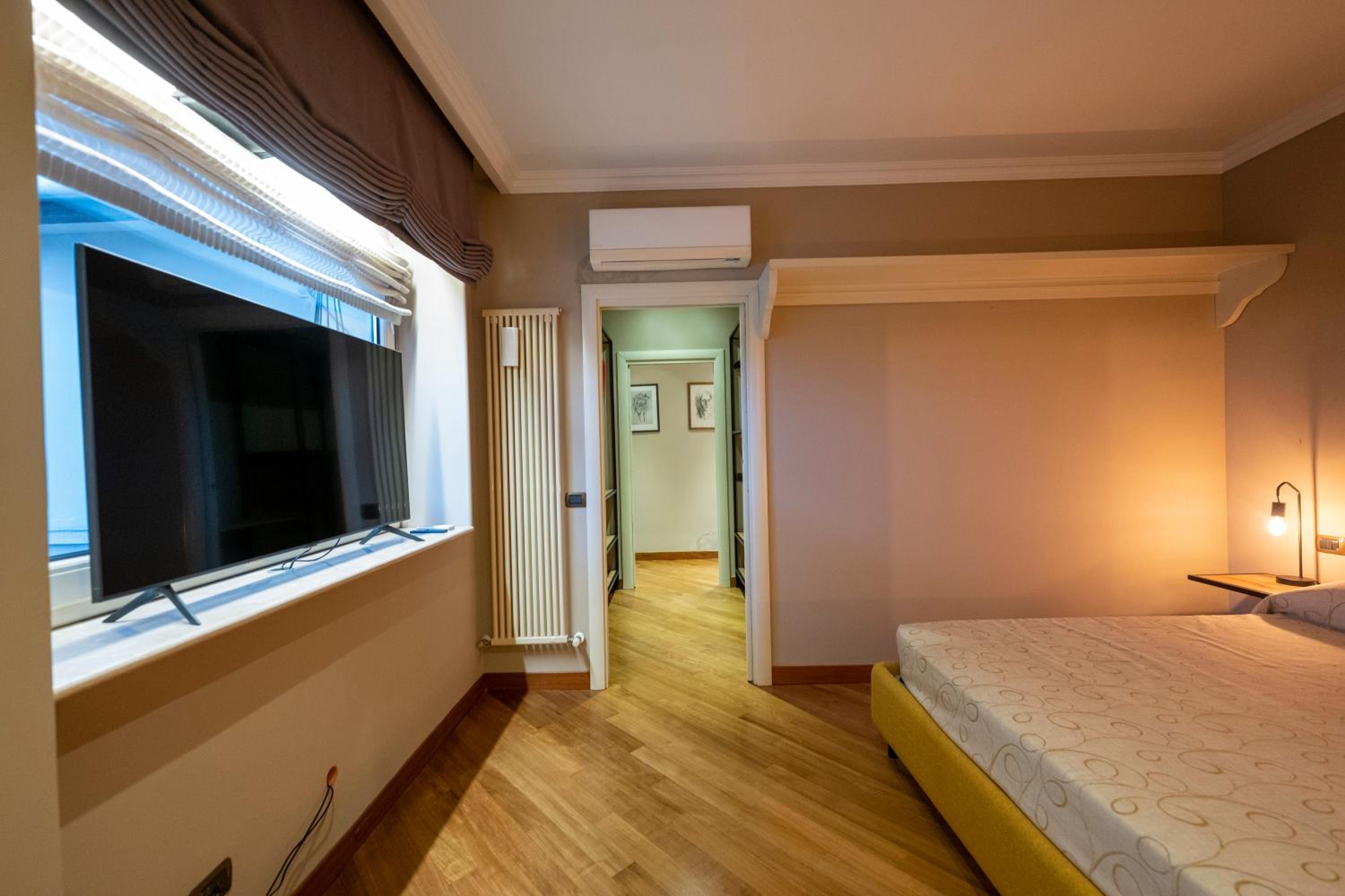 Three-Bedroom Deluxe Apartment photo 2