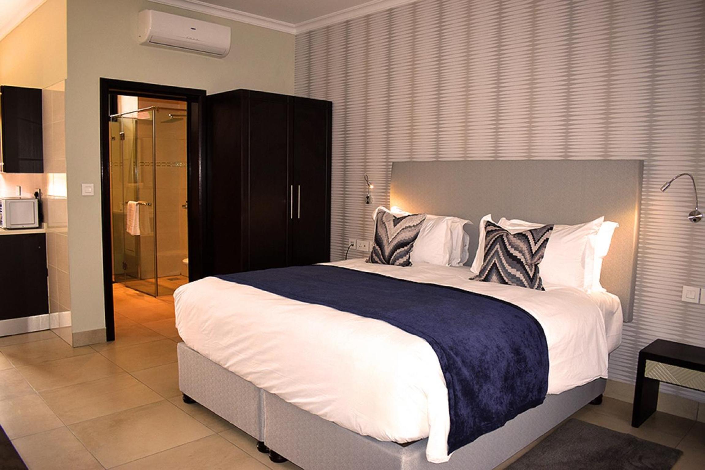 Deluxe Double or Twin Room with Balcony - Photo 8