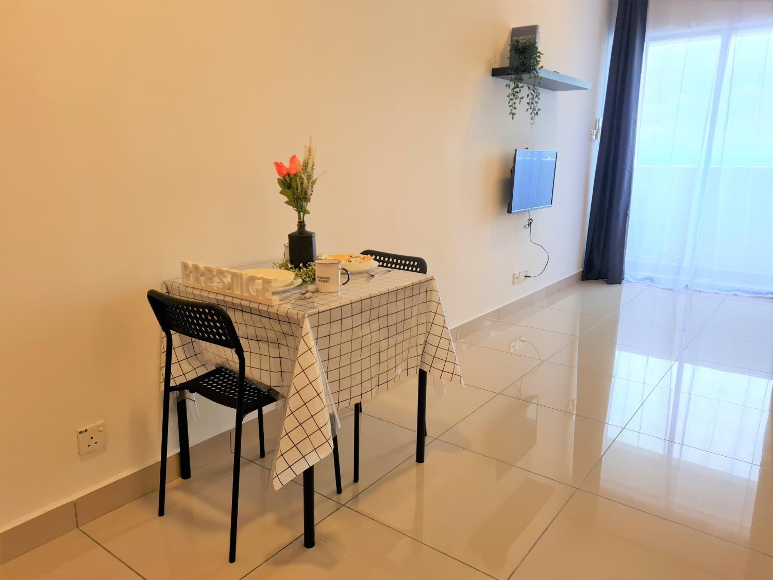 One-Bedroom Apartment photo 2