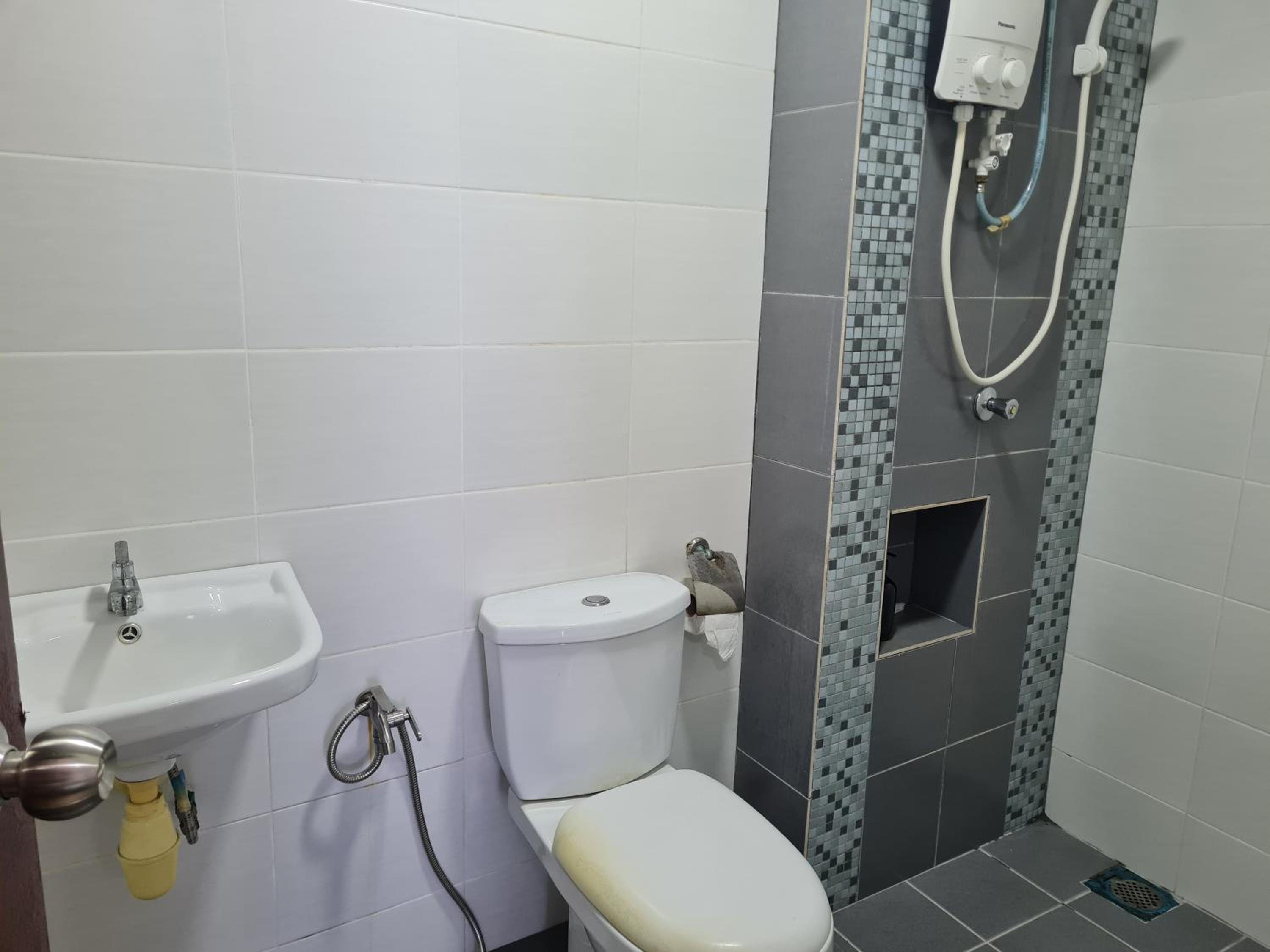 Studio Apartment - Photo 7