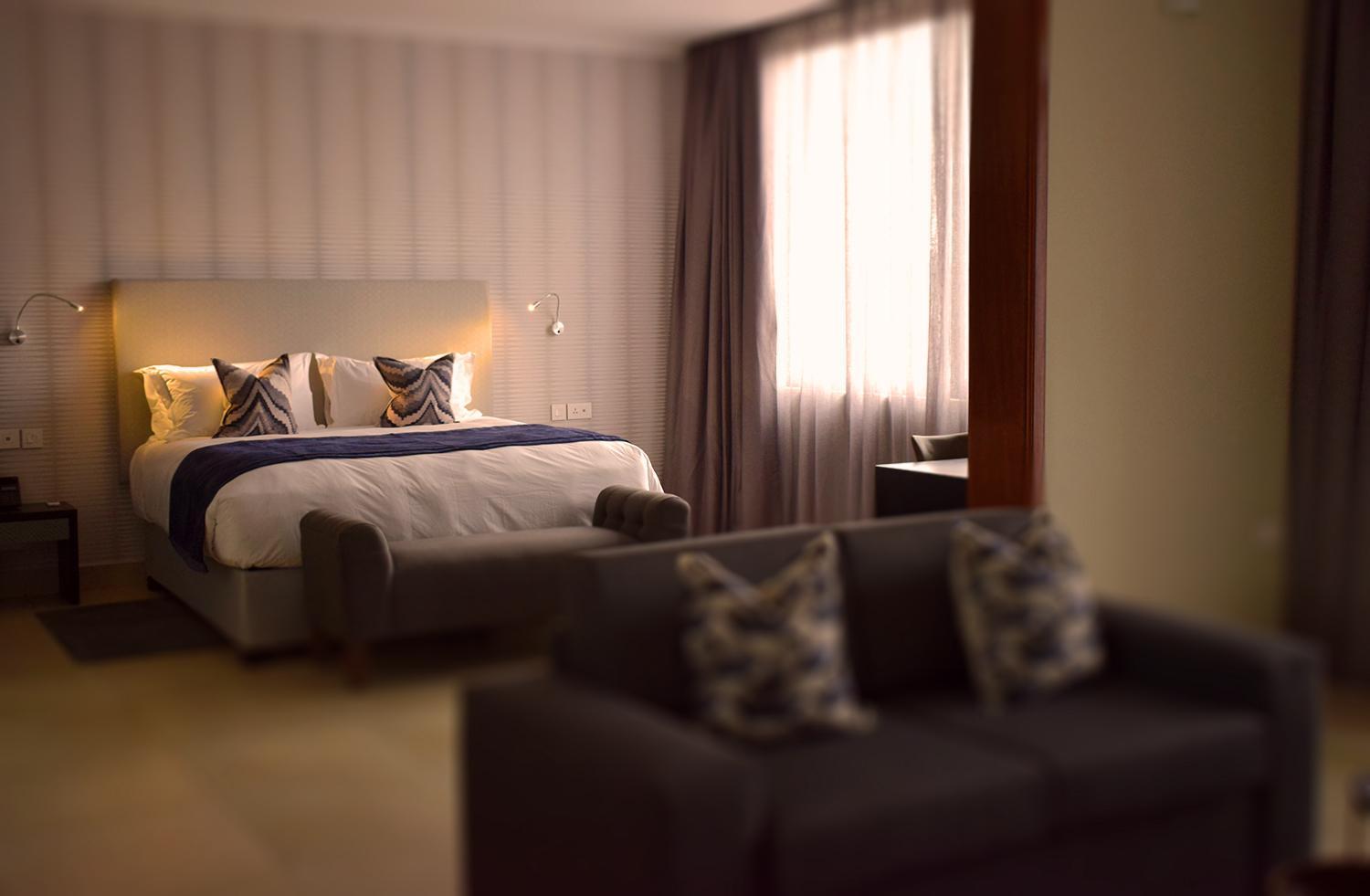 Executive Suite - Photo 7