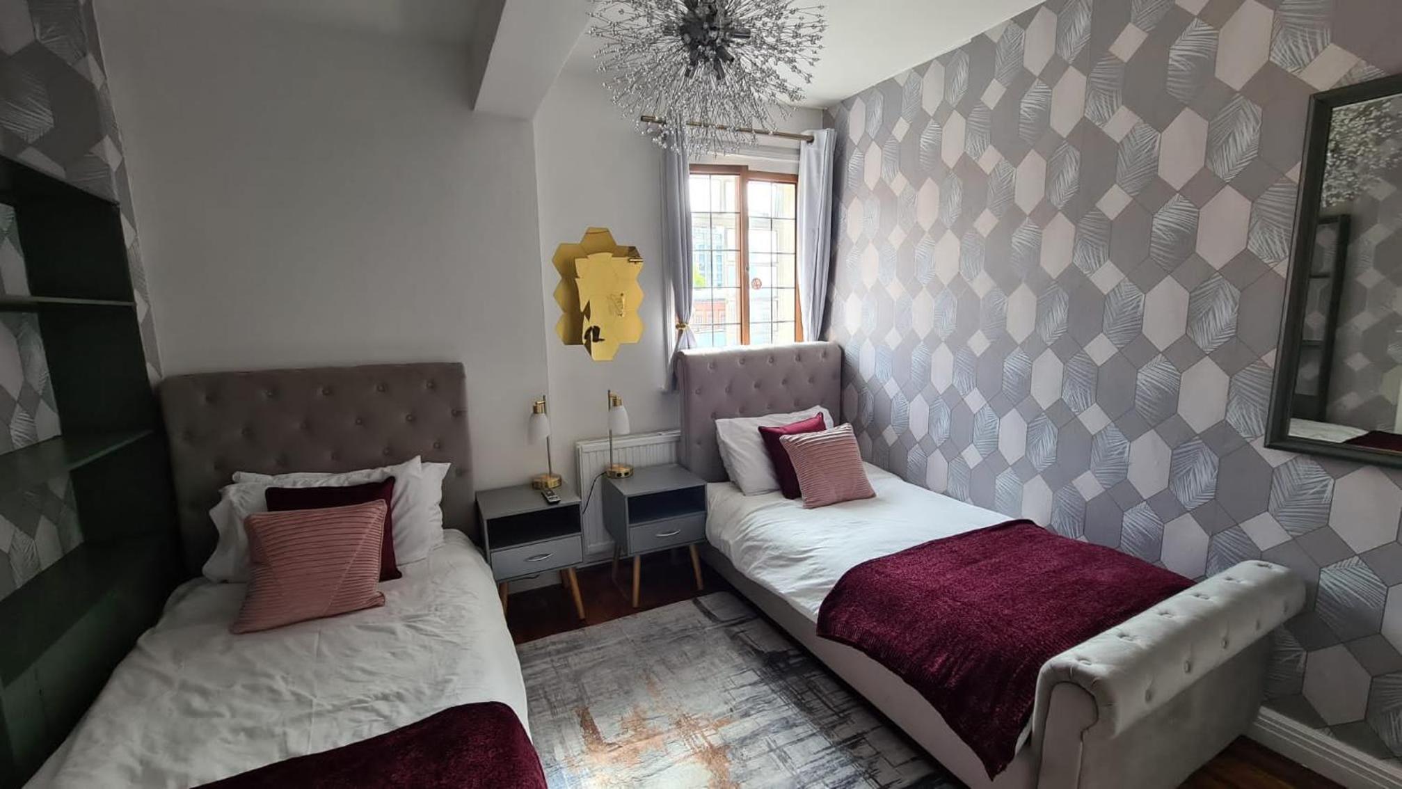 Deluxe Twin Room photo 1