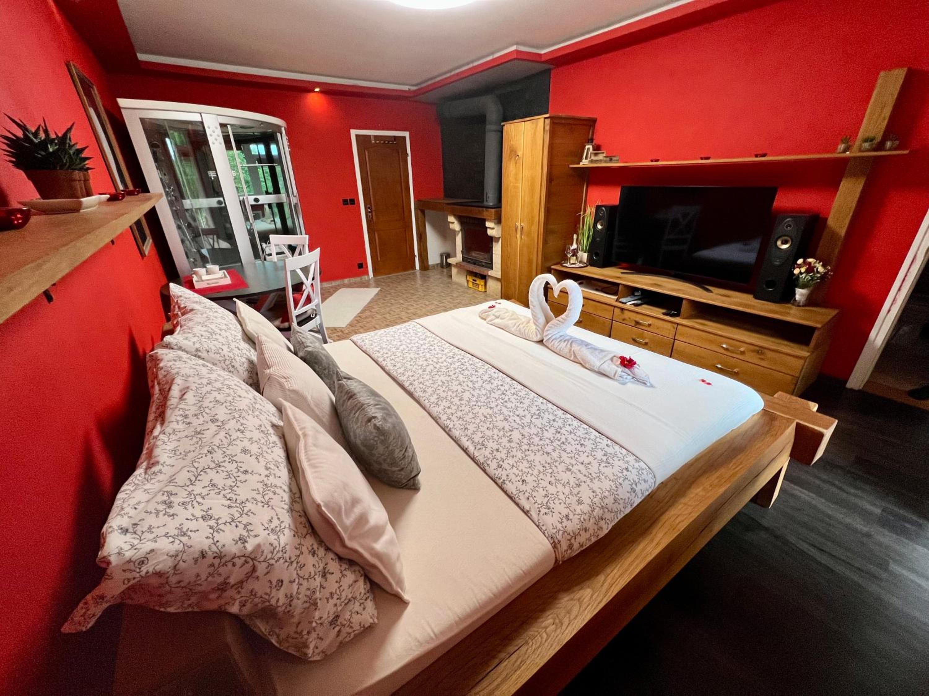 King Room with Spa Bath - Photo 7