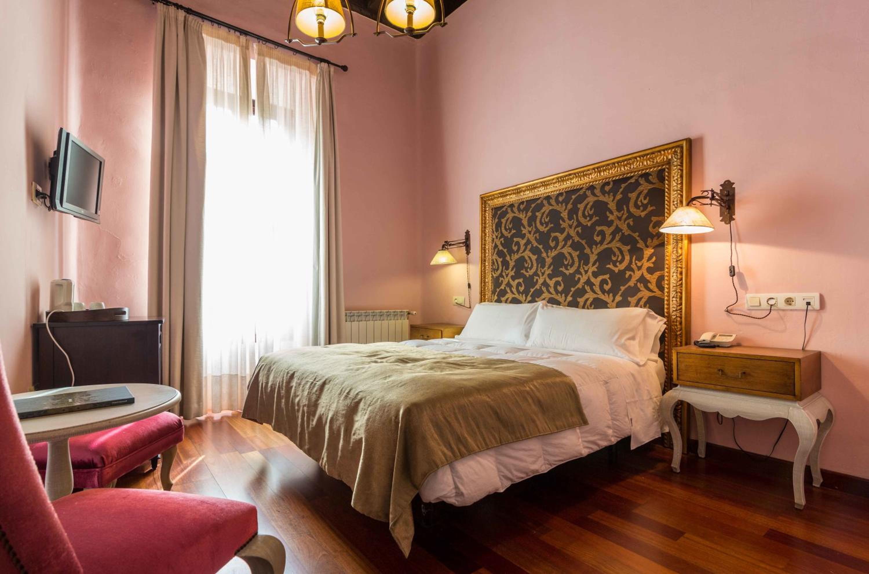 Junior Suite with Alhambra Views - Photo 10