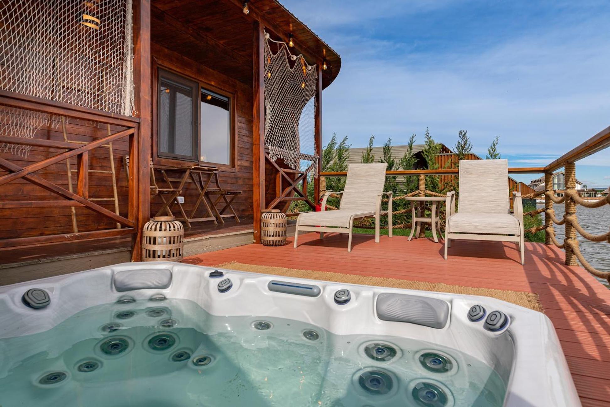 Argos Bungalow with private jacuzzi - Photo 12