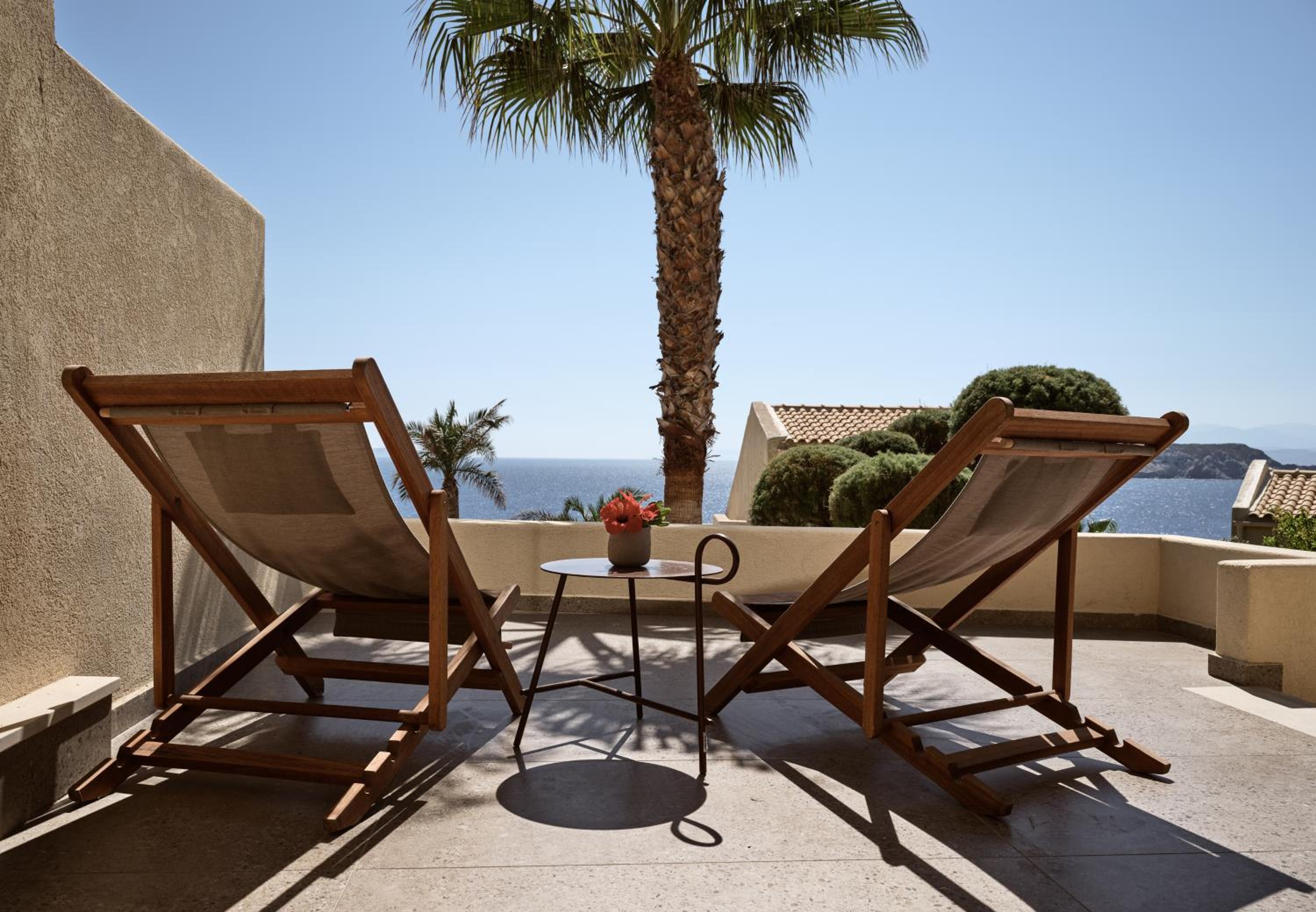 Lifestyle Suite with Sea View photo 2