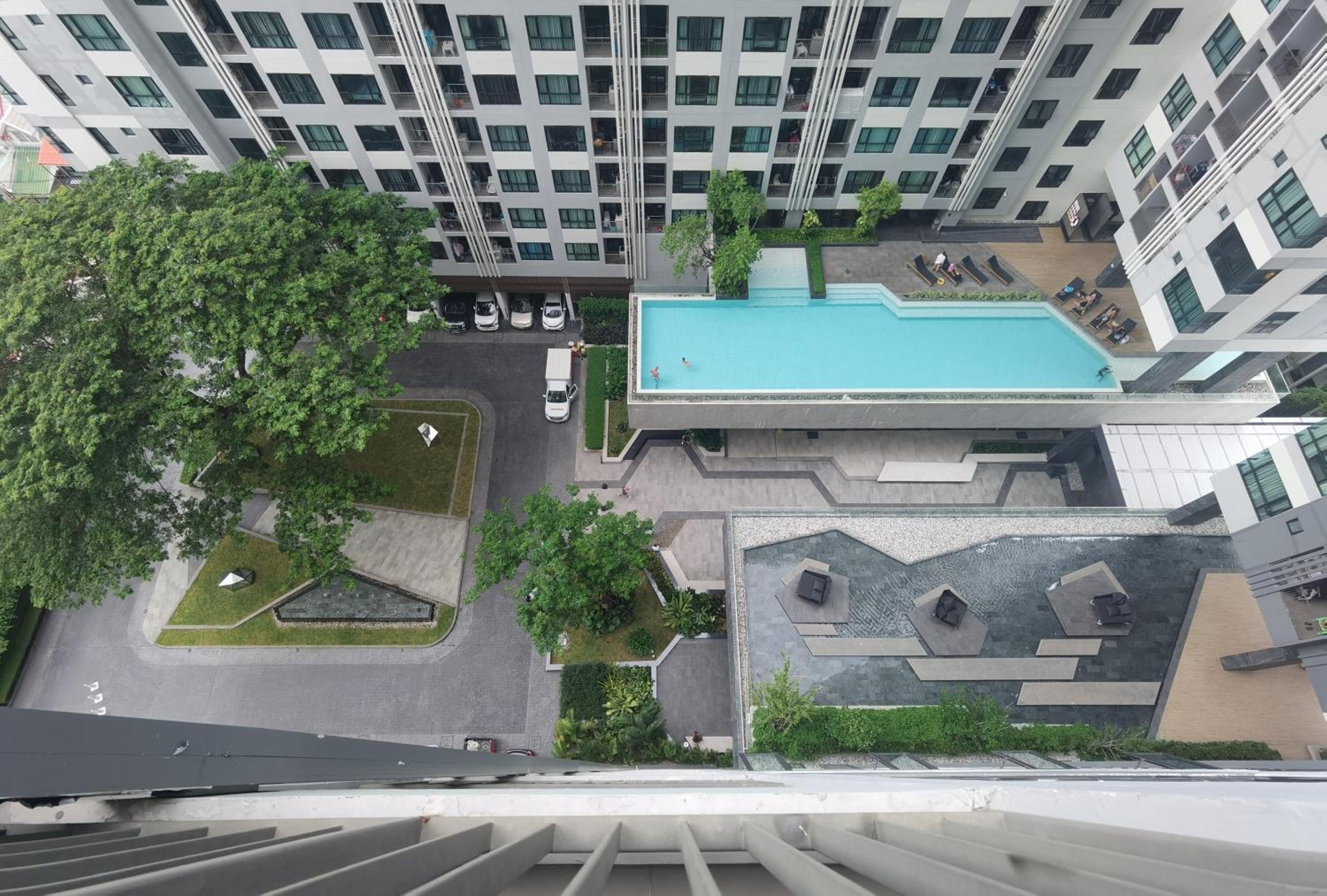 One-Bedroom Apartment with Balcony - Photo 33