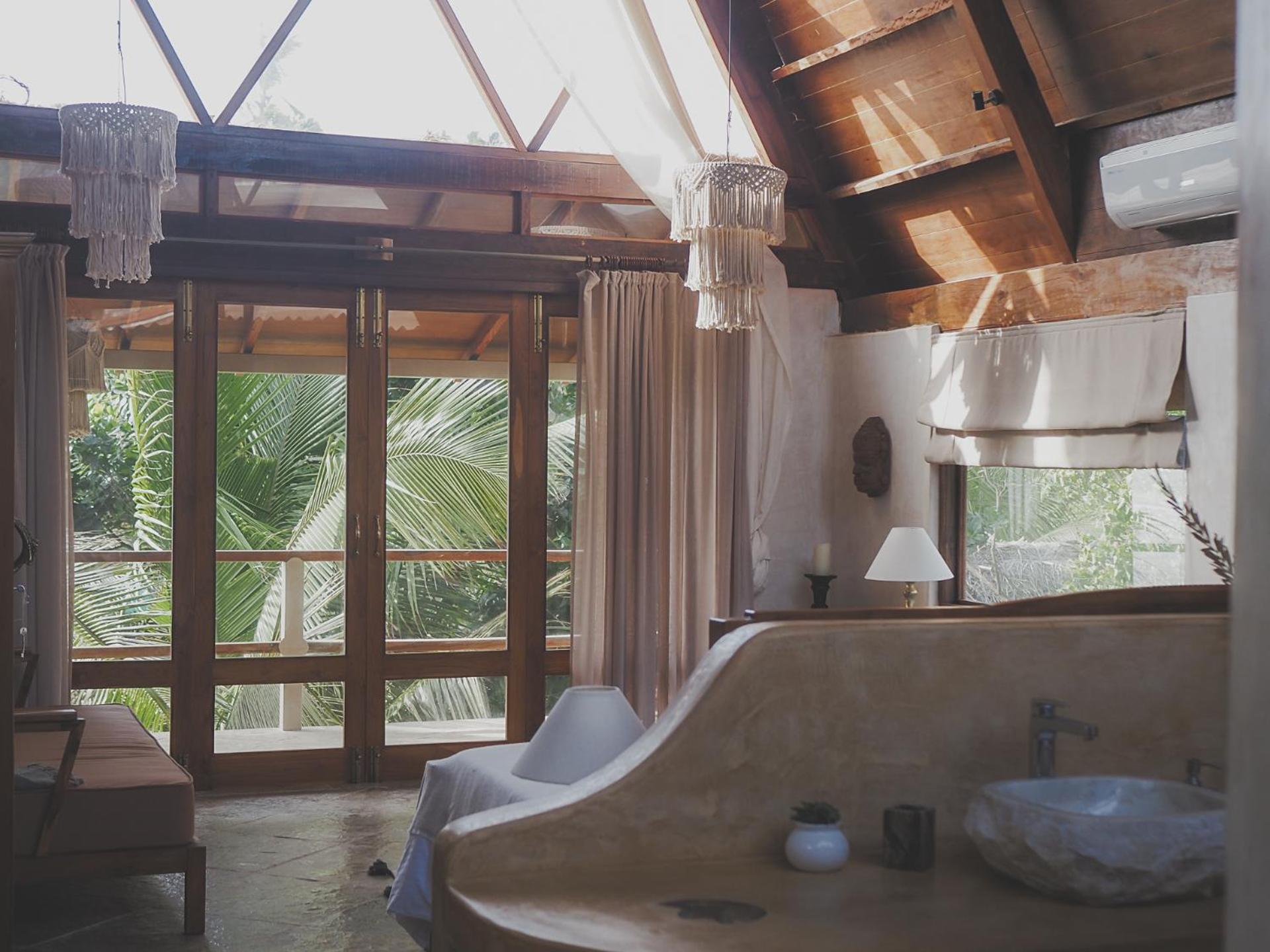 Deluxe Double Room with Balcony and Sea View