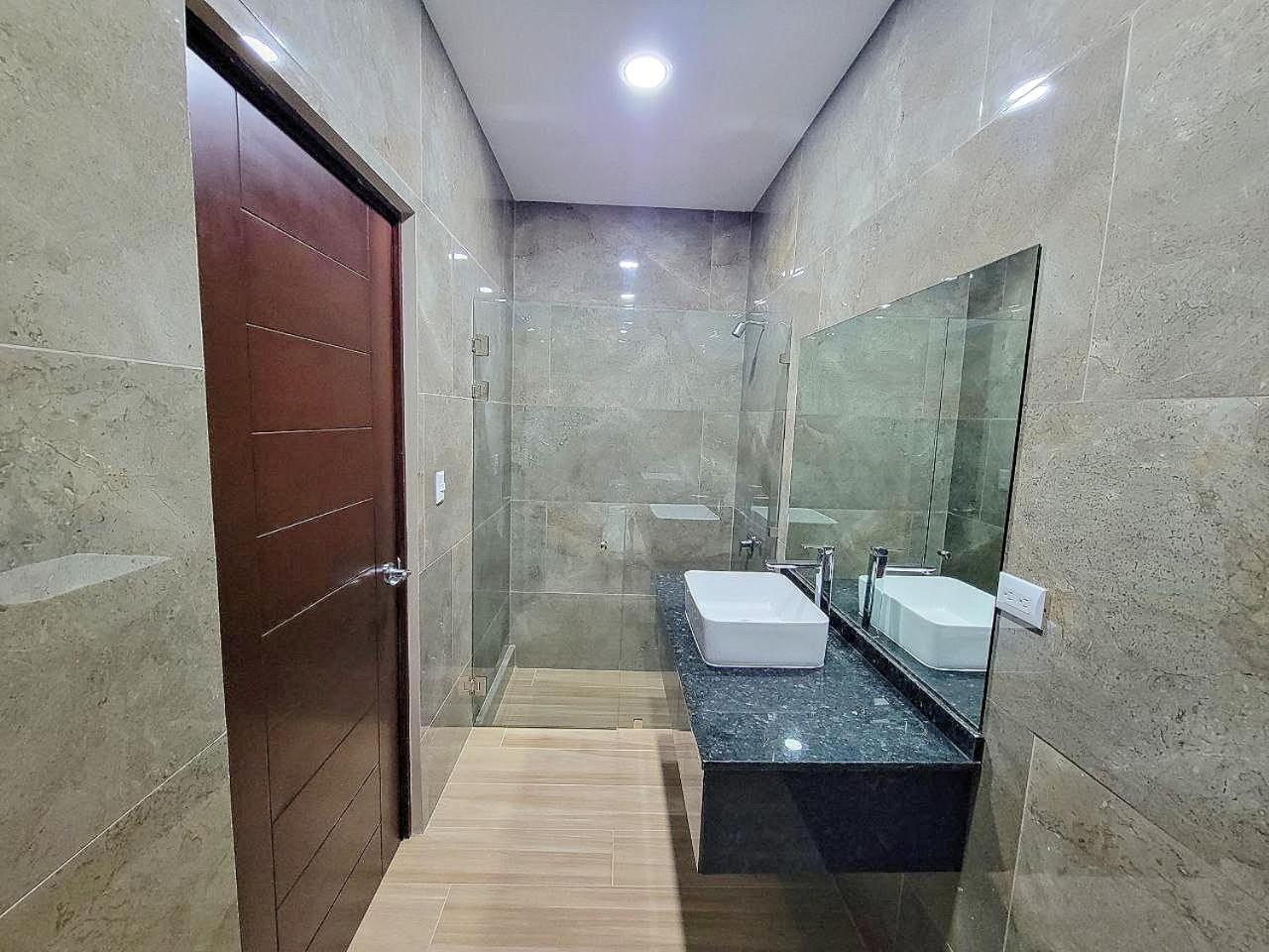 Triple Room with Bathroom photo 2