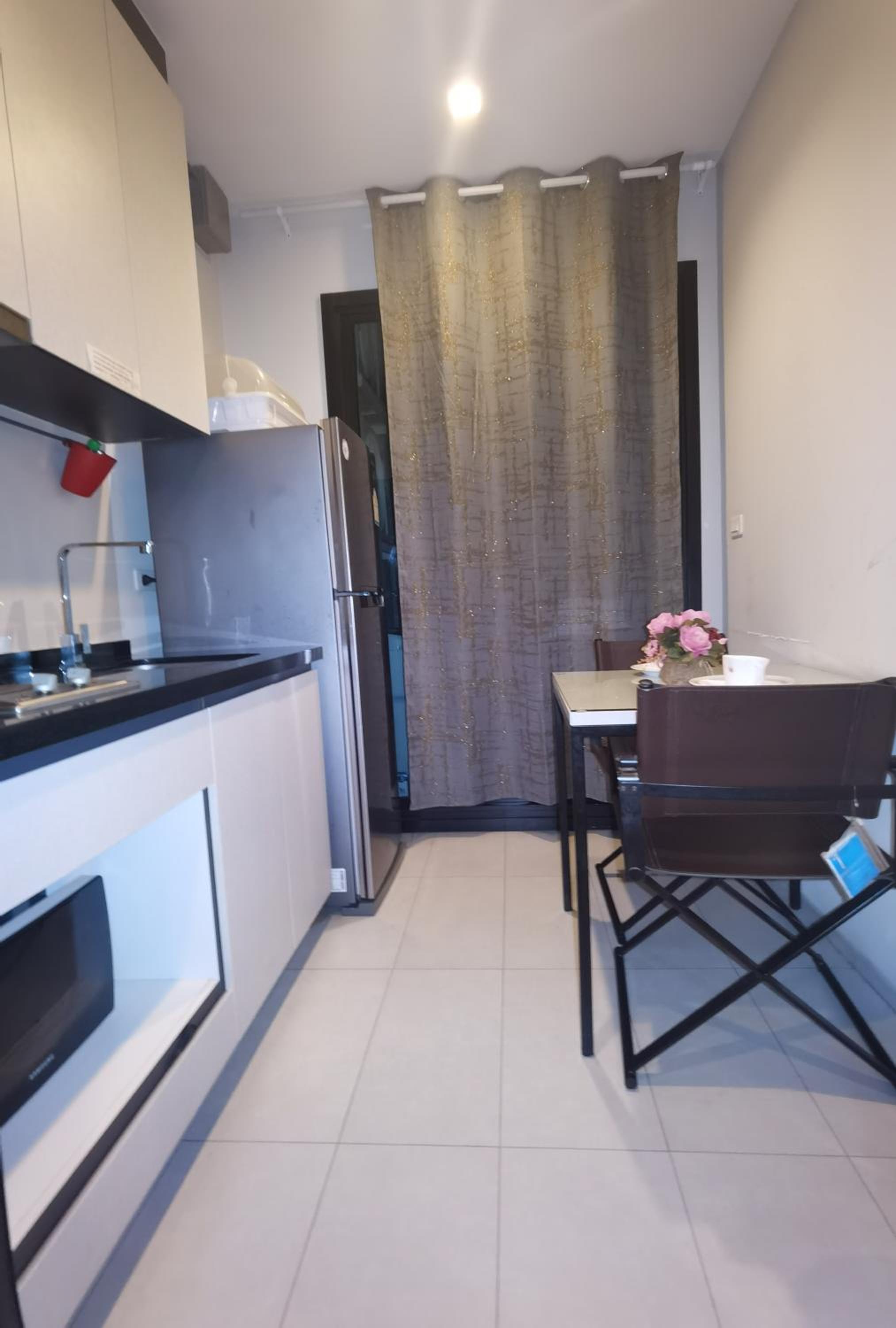 One-Bedroom Apartment with Balcony - Photo 20