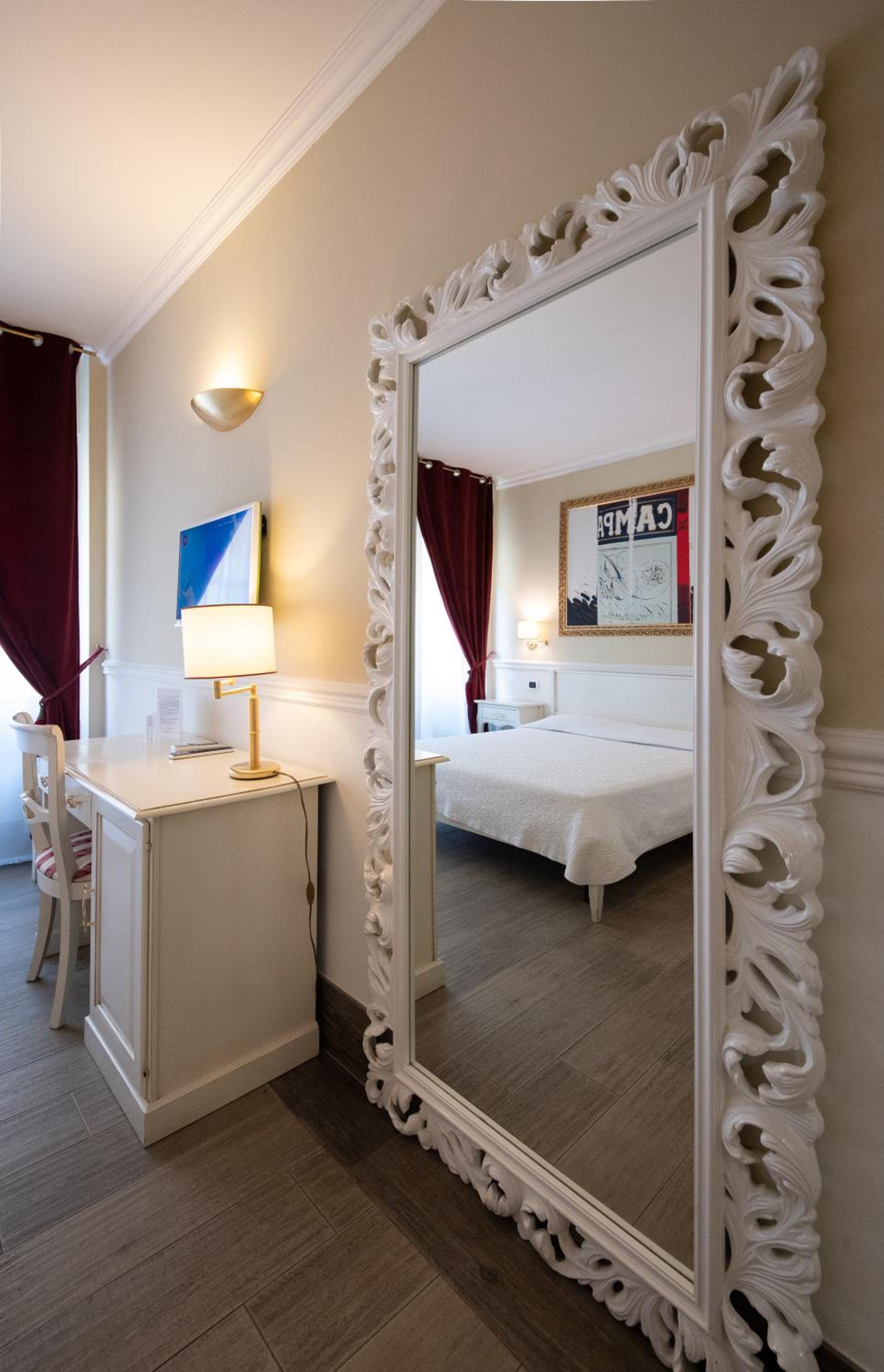 Deluxe Double Room (2 Adults) - Photo 6