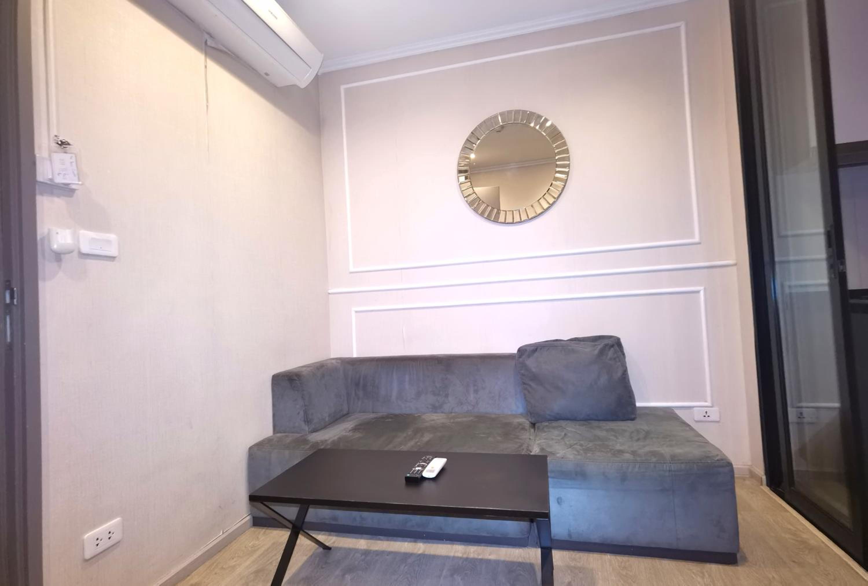 One-Bedroom Apartment with Balcony - Photo 4