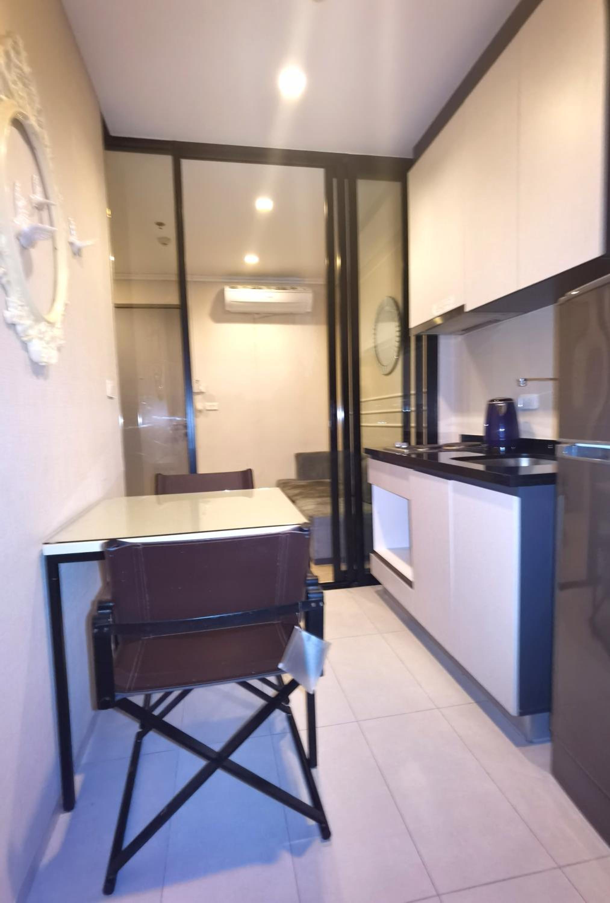 One-Bedroom Apartment with Balcony - Photo 58