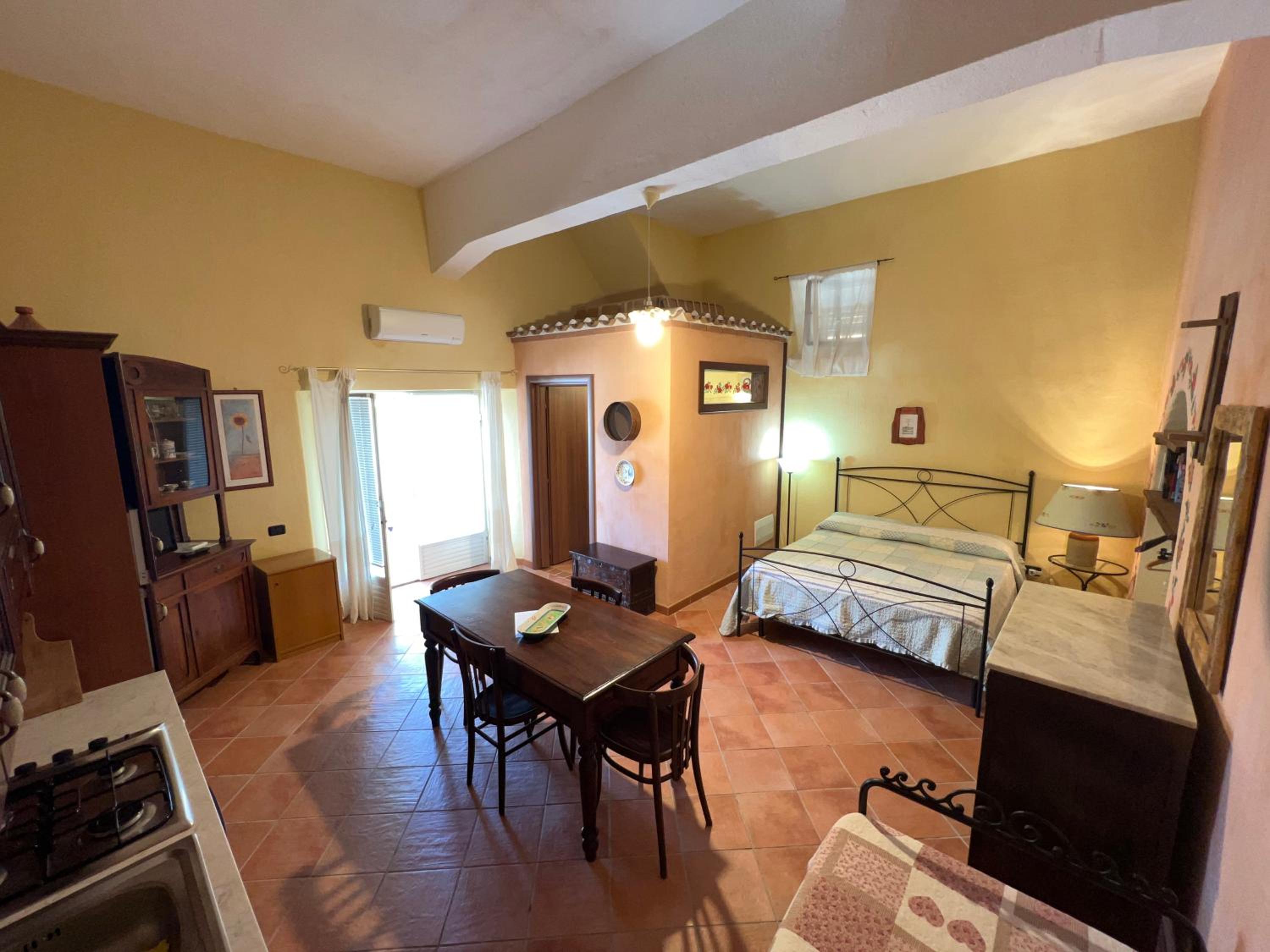 Triple Room with Private Bathroom photo 3
