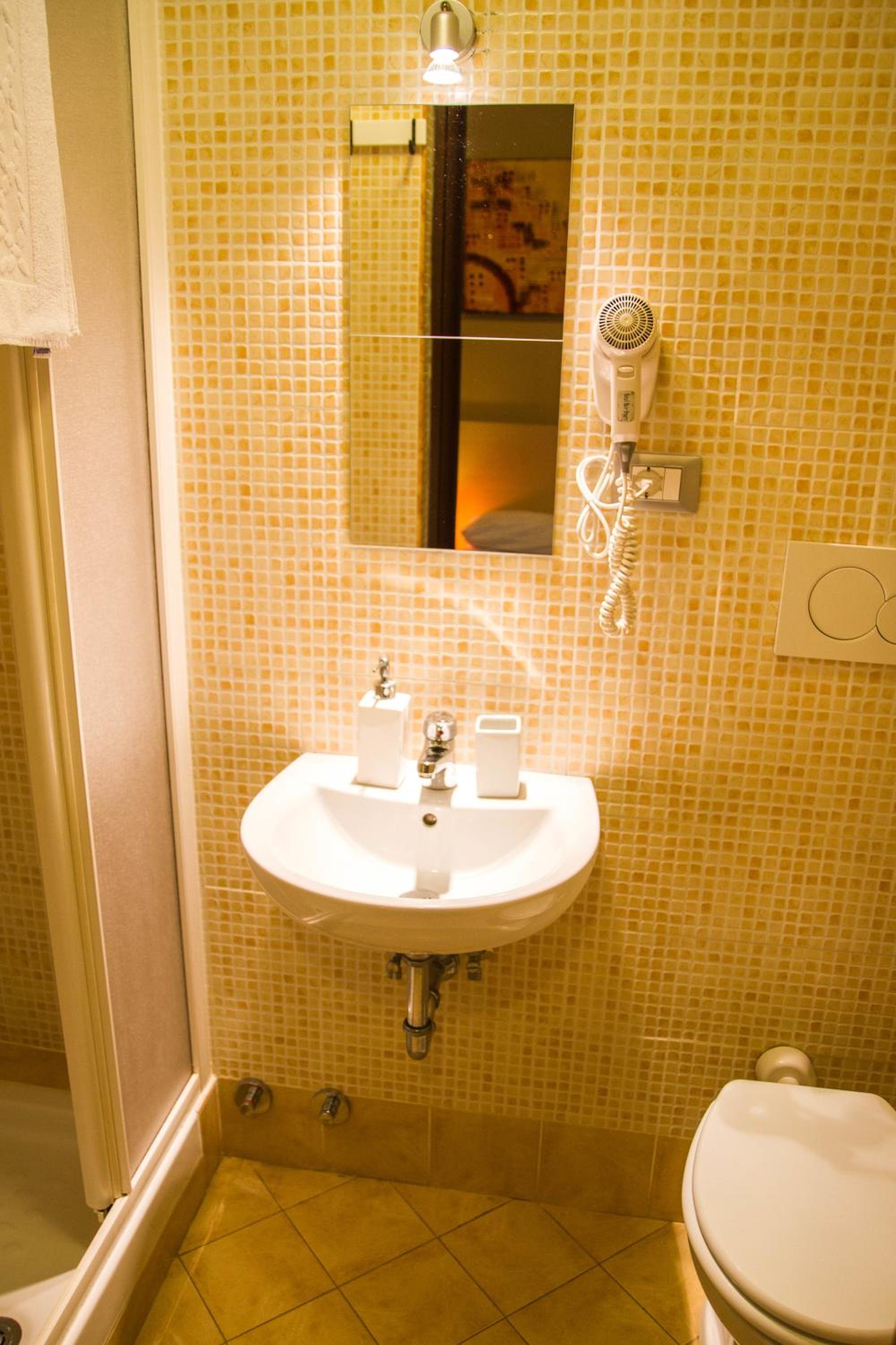 Quadruple Room photo 2