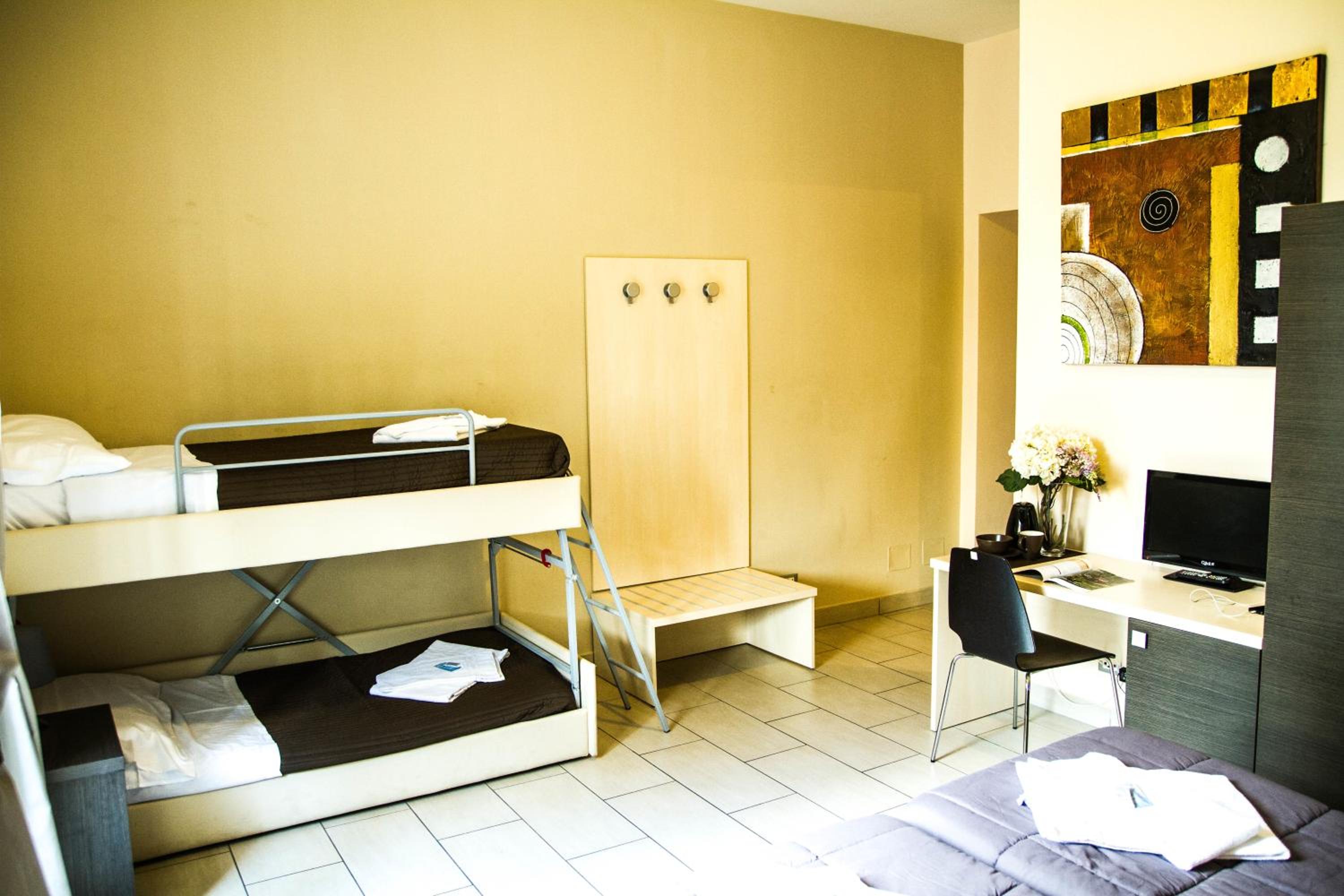 Quadruple Room photo 2