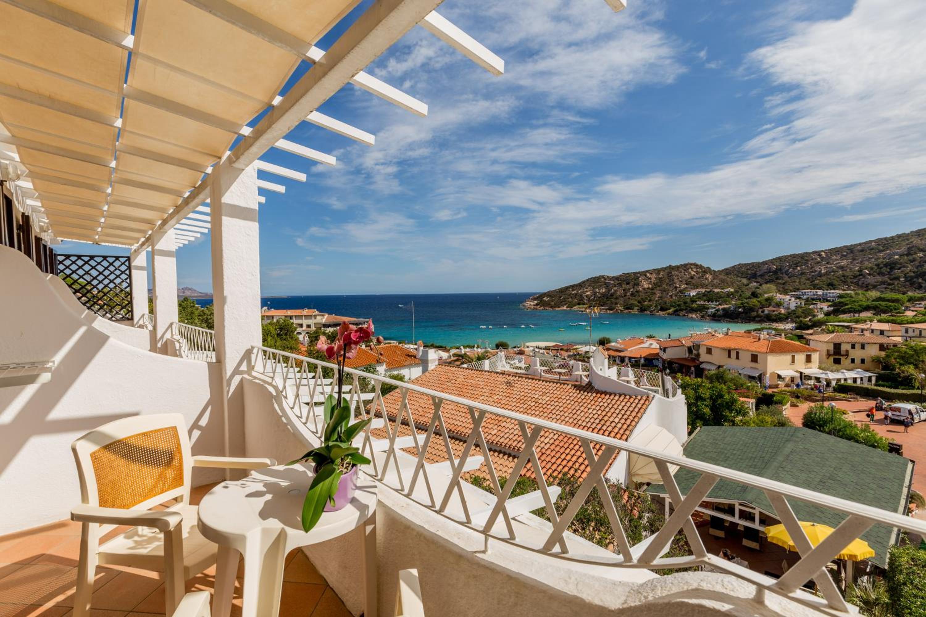 Top Floor Superior Double or Twin Room with Sea View photo 2
