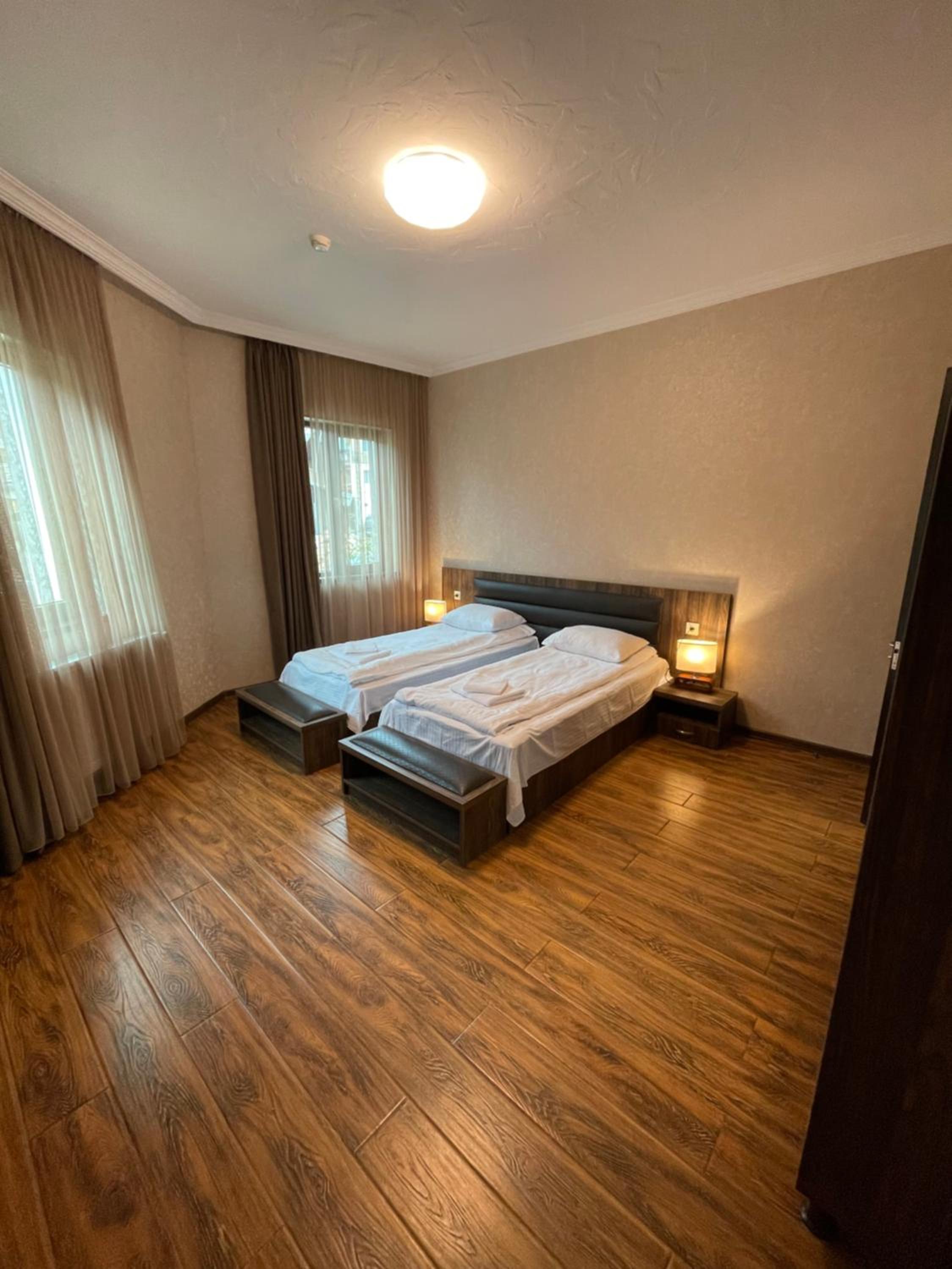 Standard Double or Twin Room - Photo 3