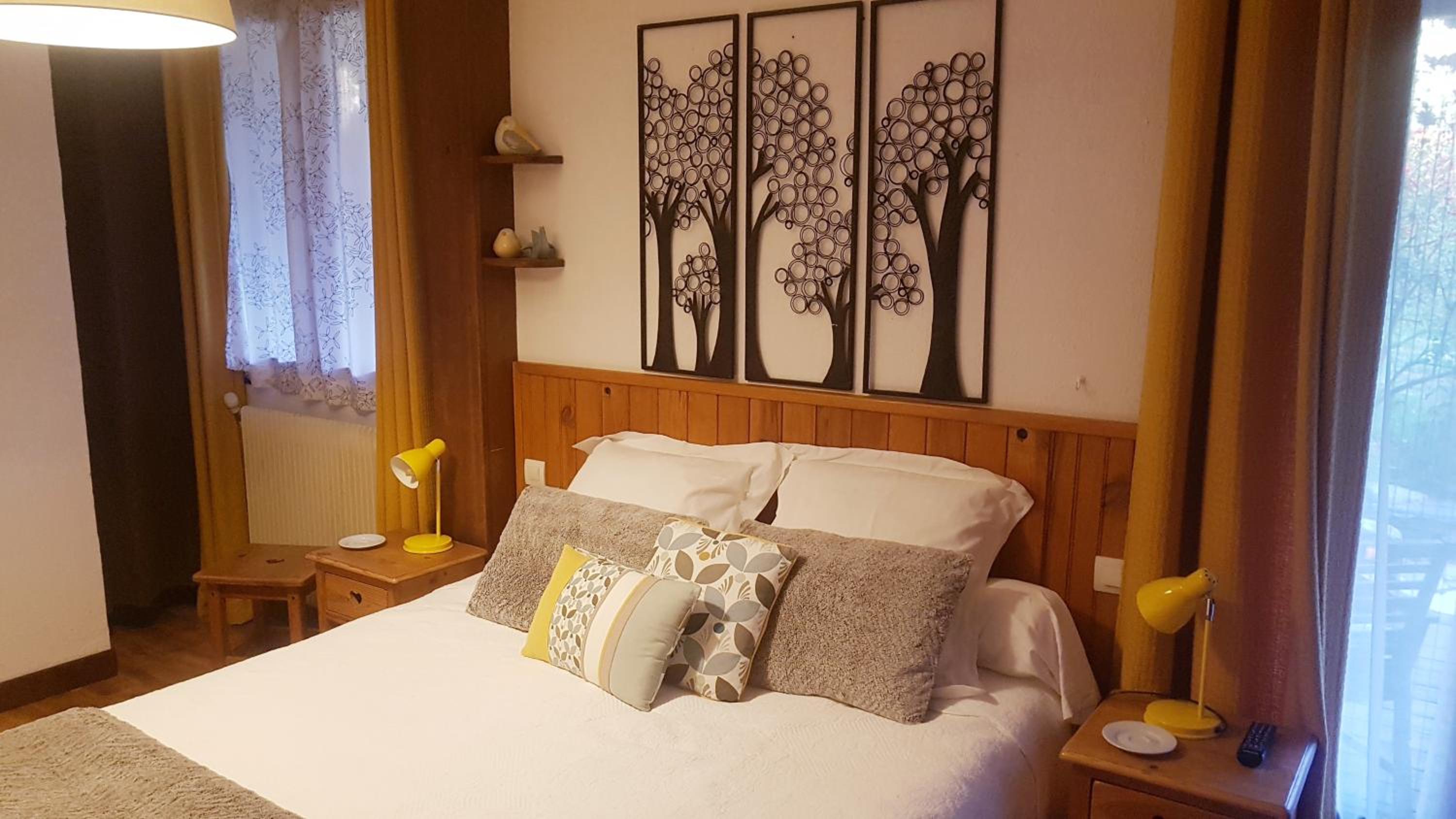 Standard Queen Room photo 1