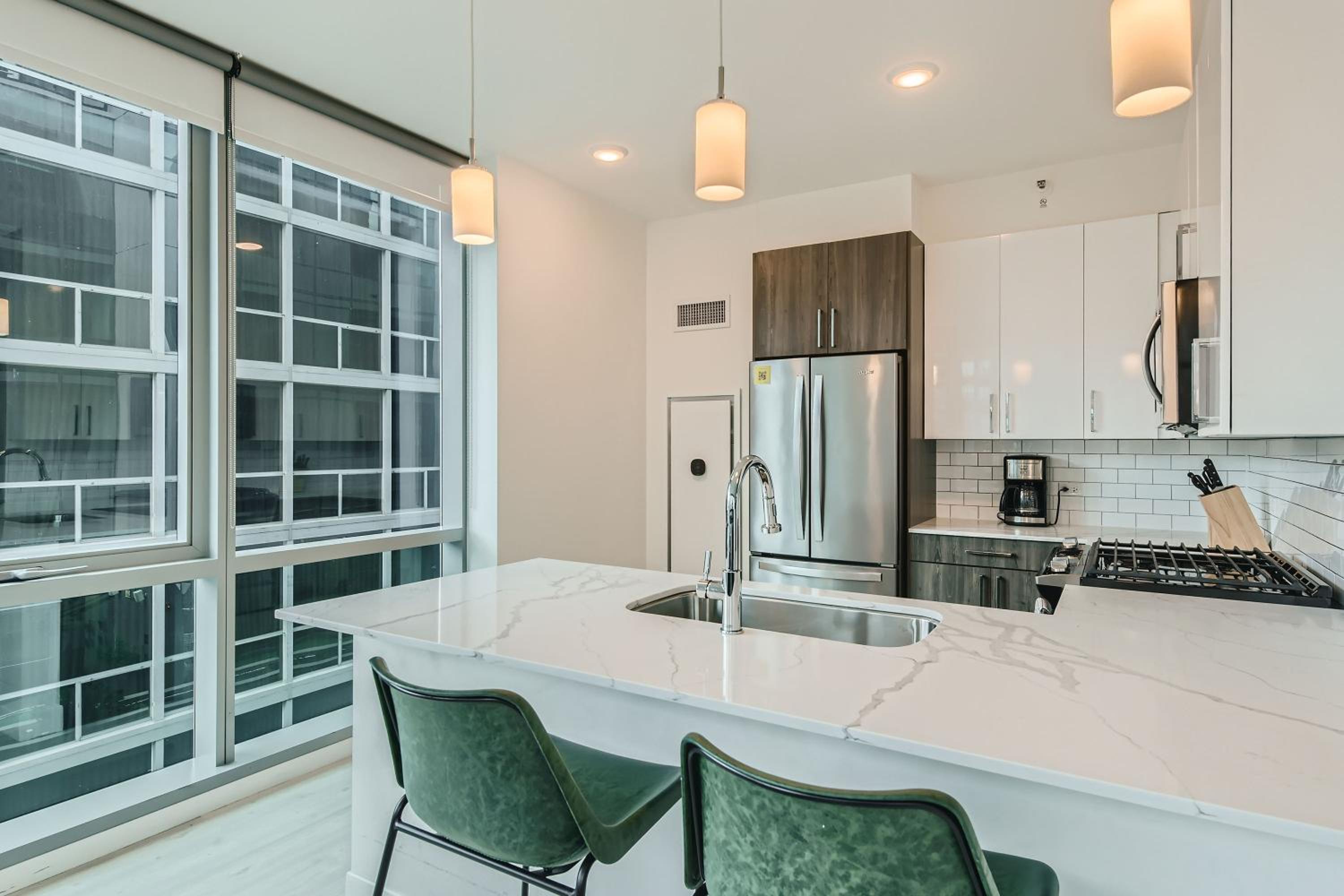 2 Bedroom Premium Apt in South Loop Chicago - Photo 3