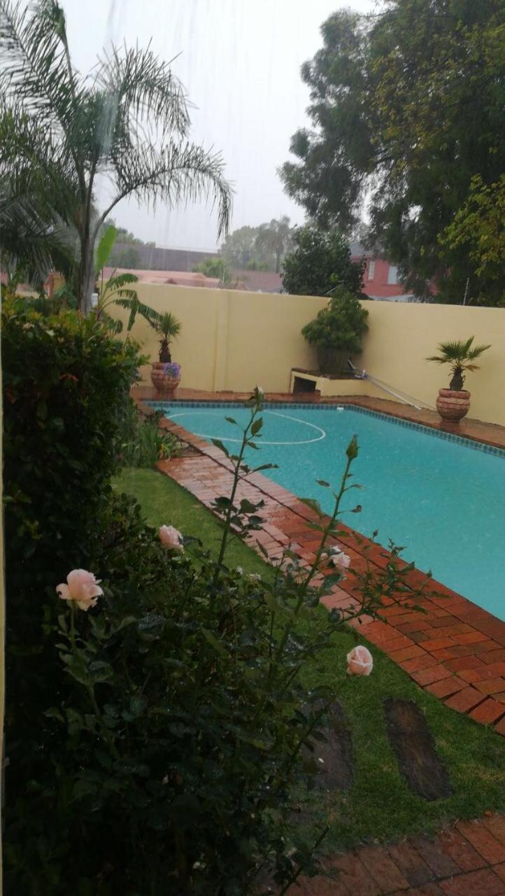 Villa photo 3