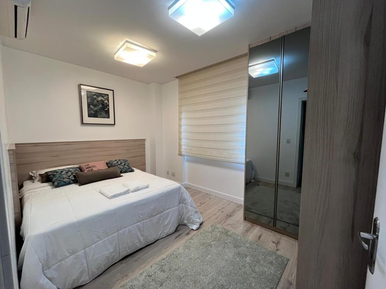 Apartment with Balcony photo 1