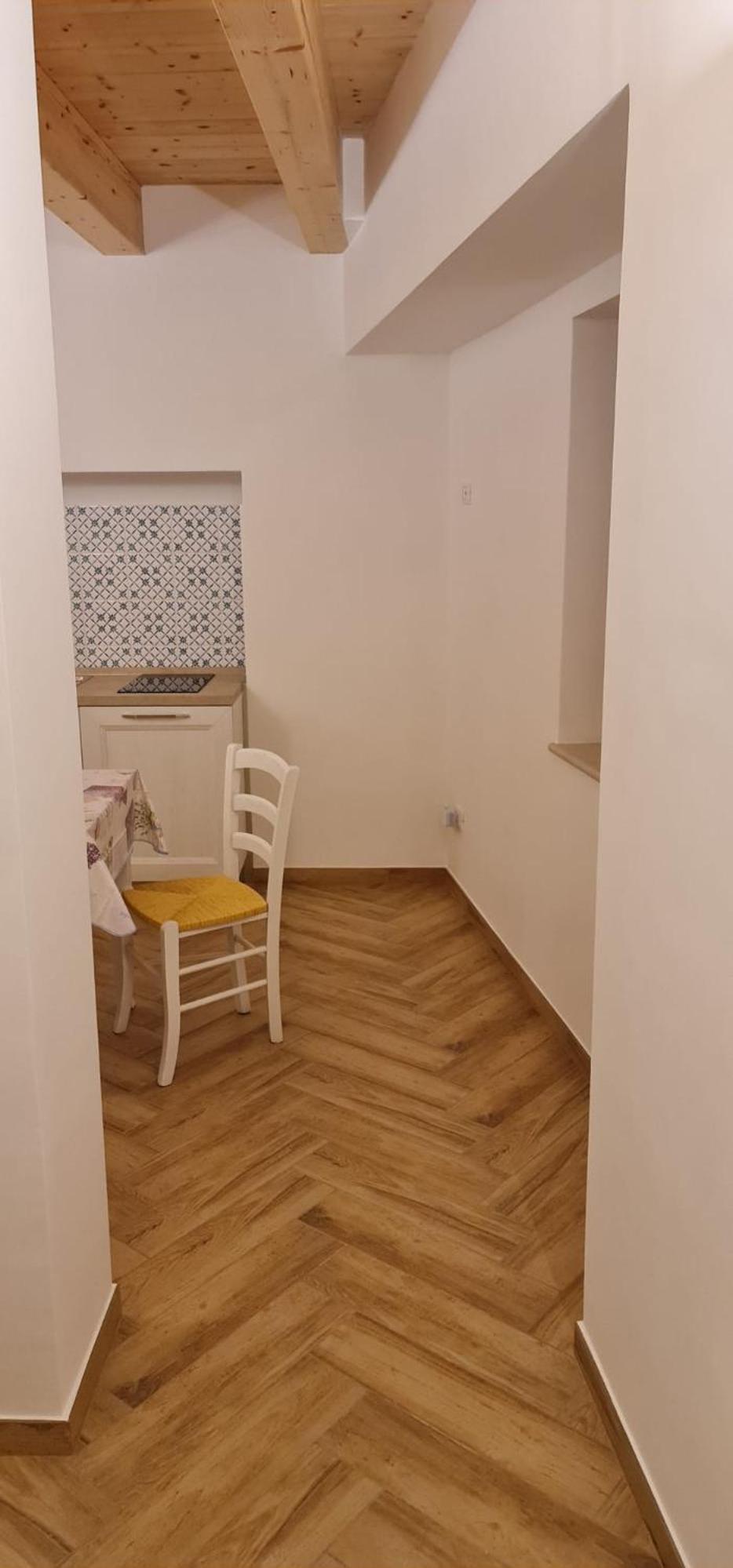 One-Bedroom Apartment - Photo 7
