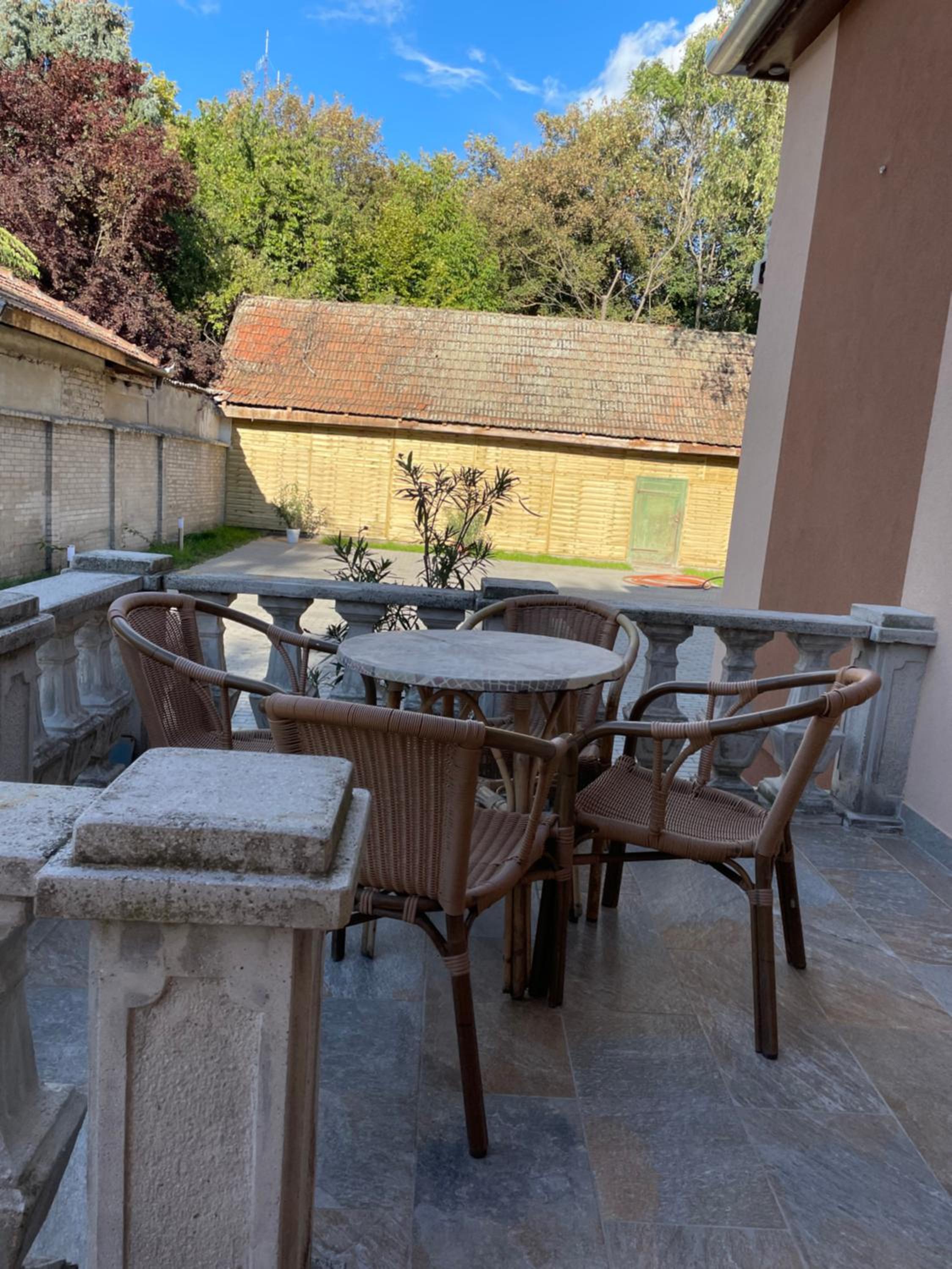 Apartment with Terrace photo 3
