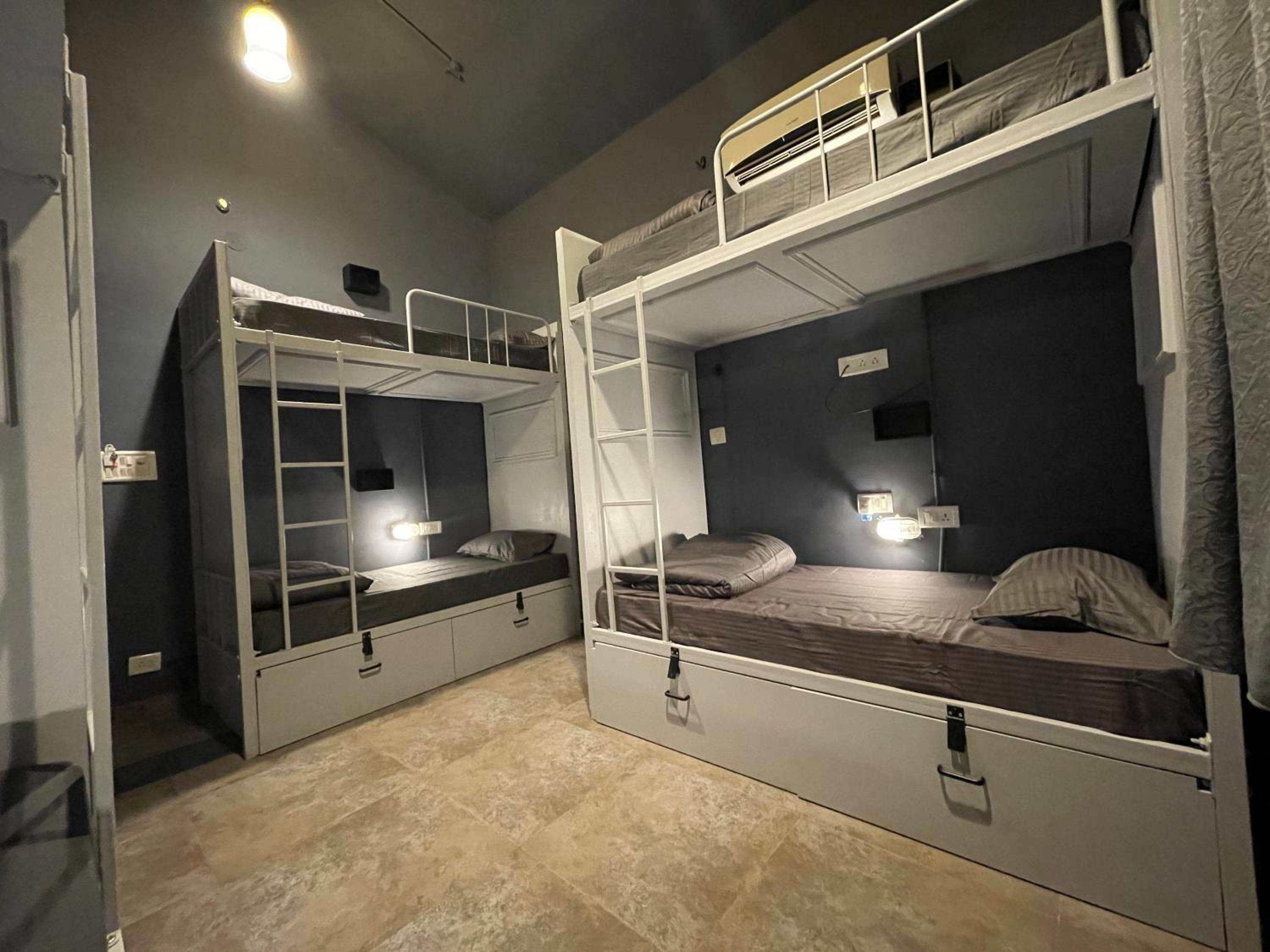 Bed in 6-Bed Mixed Dormitory Room
