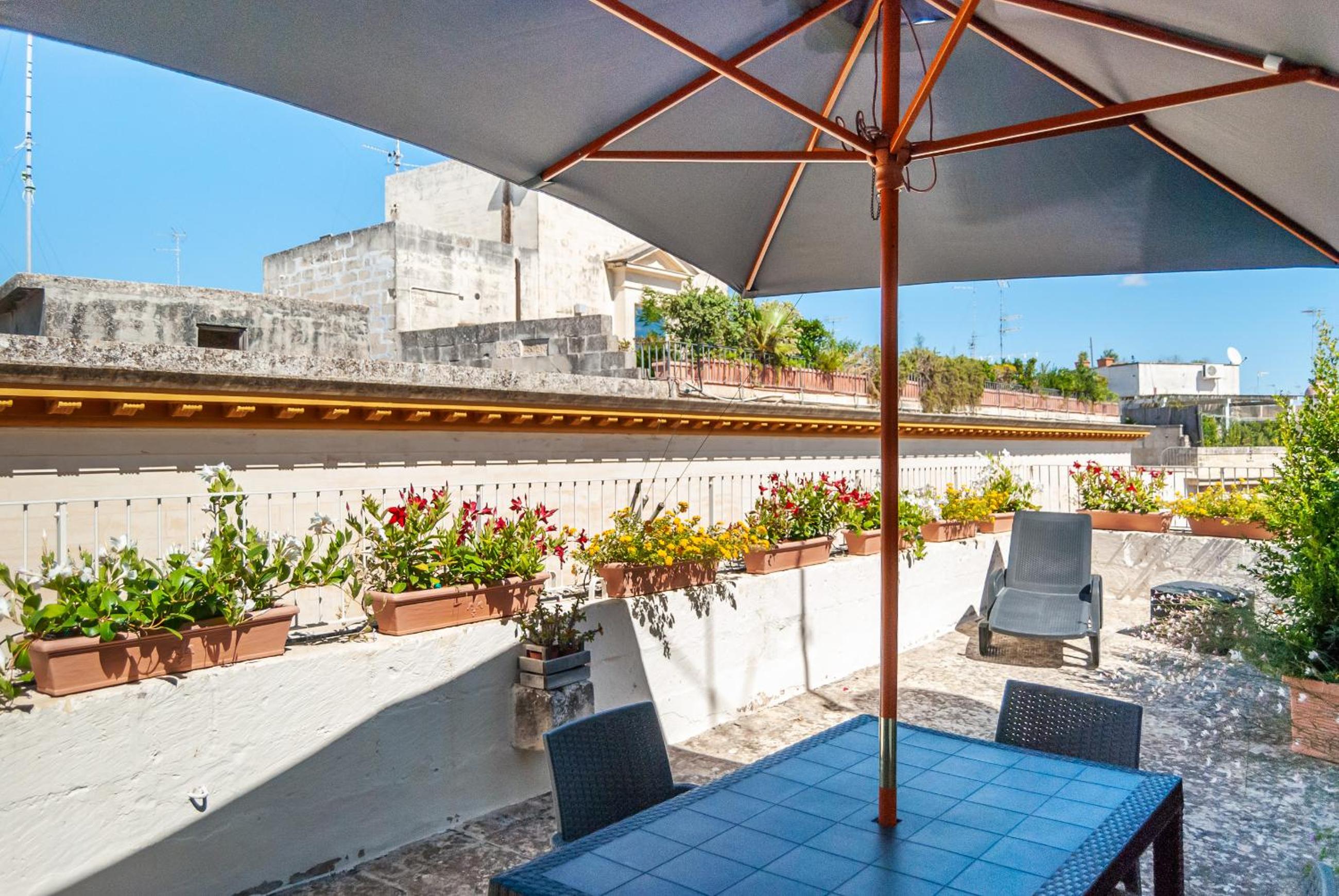 Studio with Terrace - Split Level - Photo 5