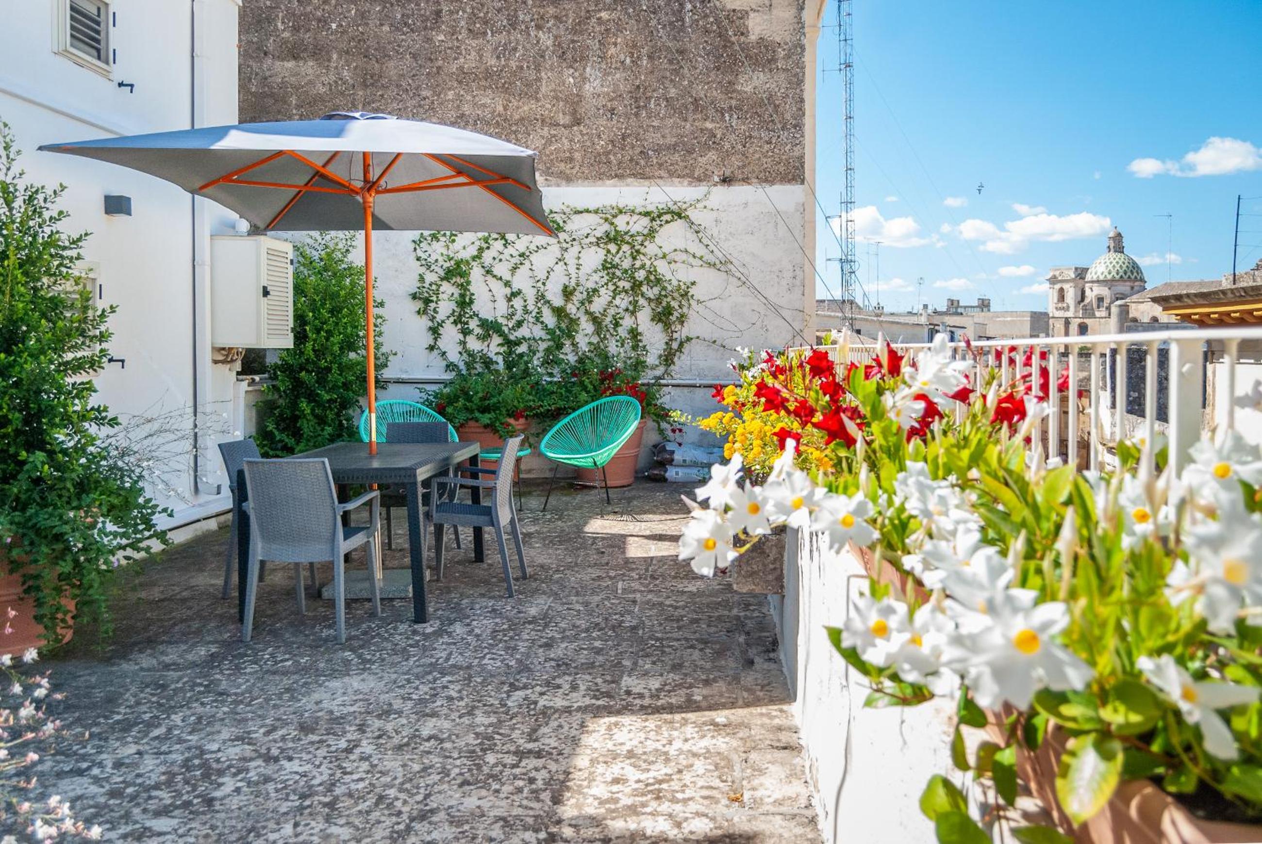 Studio with Terrace - Split Level - Photo 12