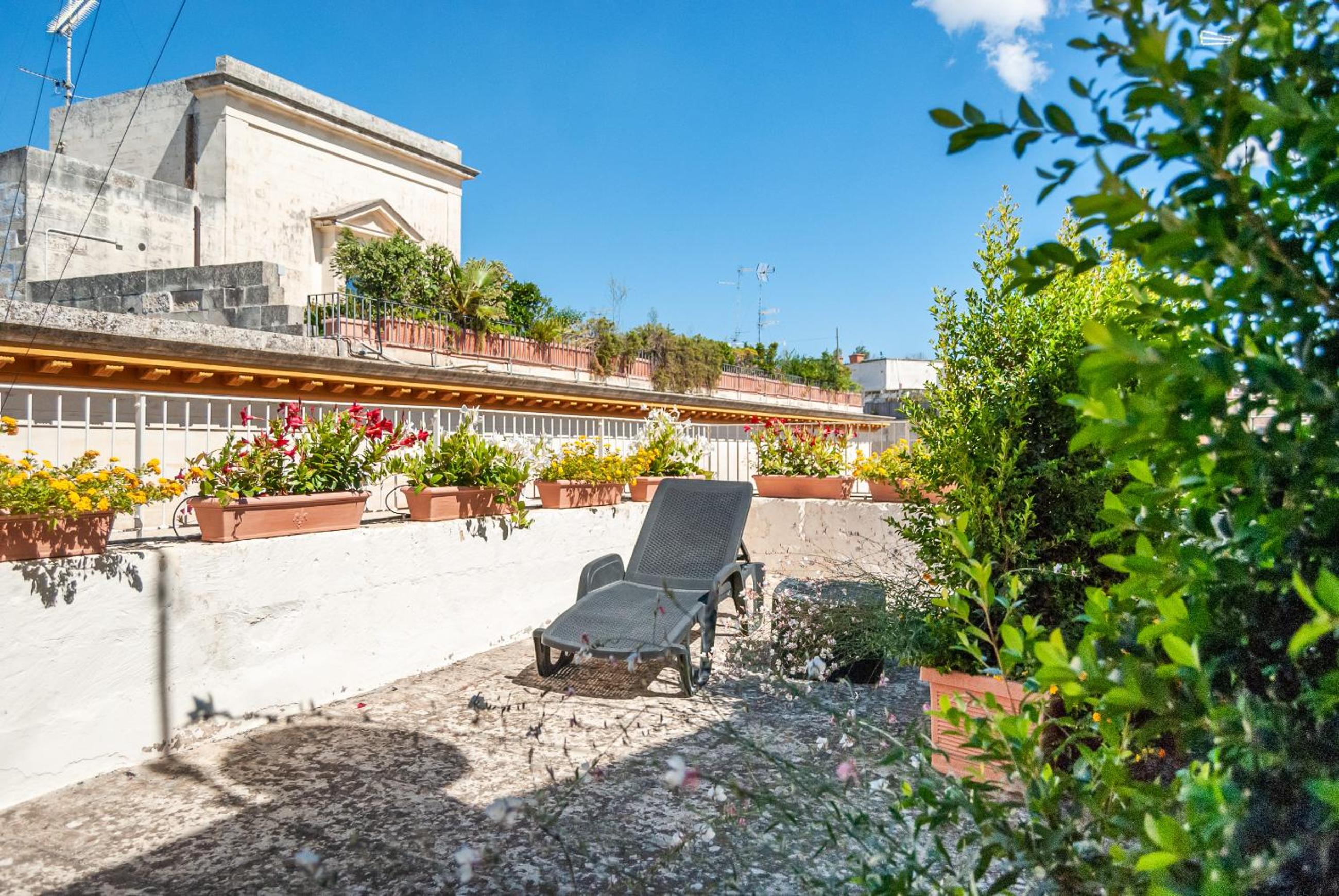 Studio with Terrace - Split Level - Photo 34