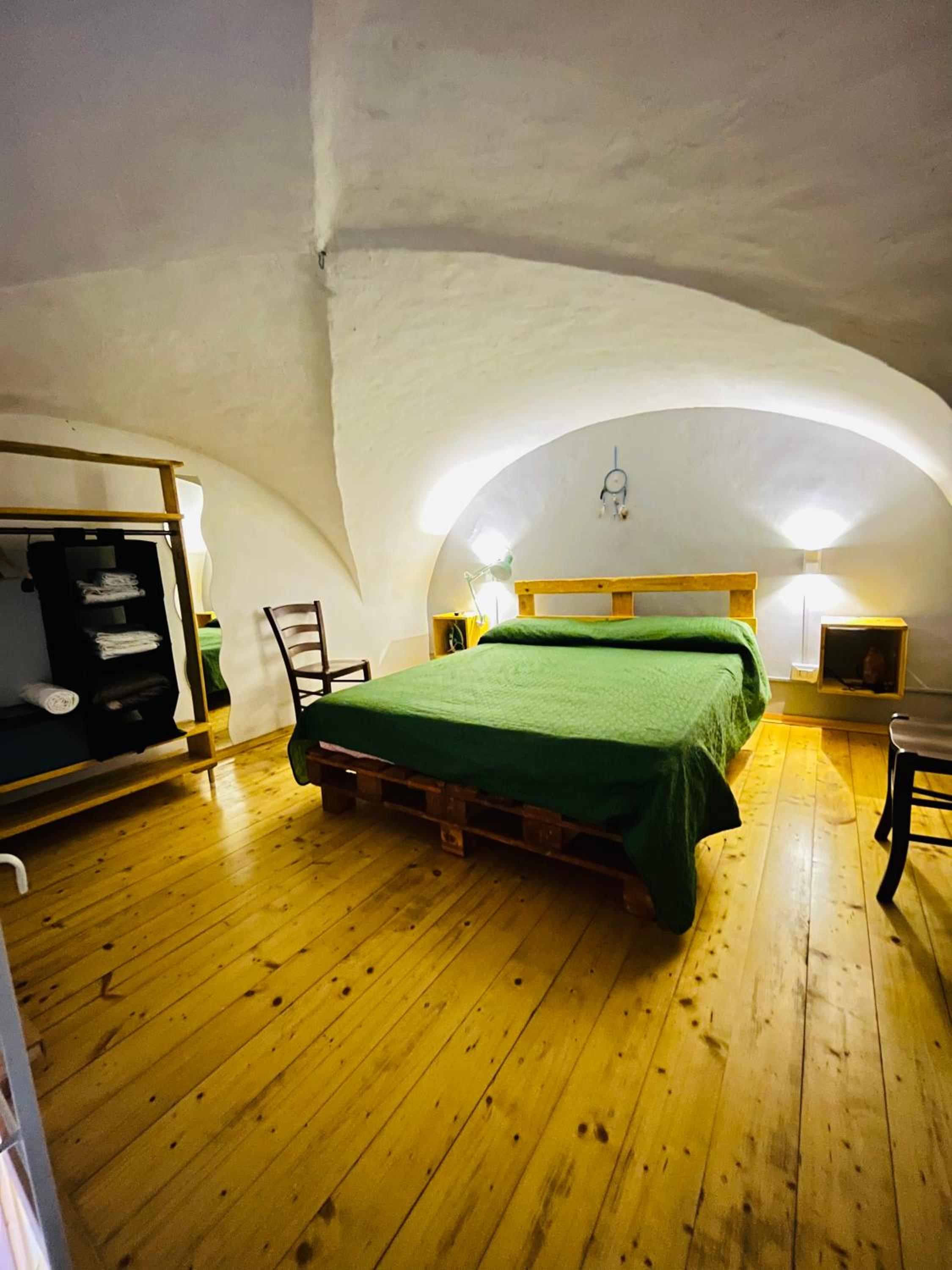 Two-Bedroom Apartment - Photo 14