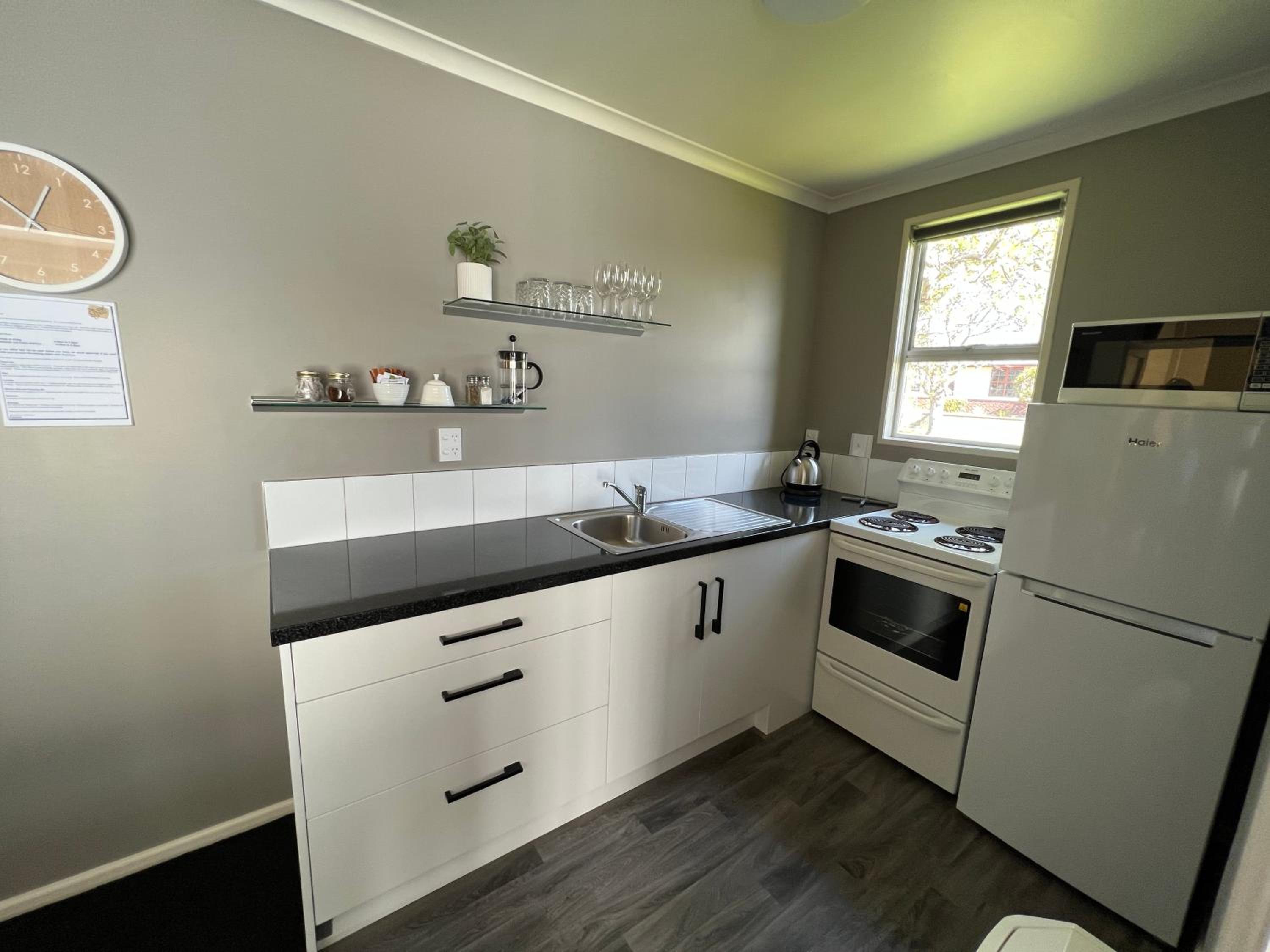 Two-Bedroom Apartment - Photo 2