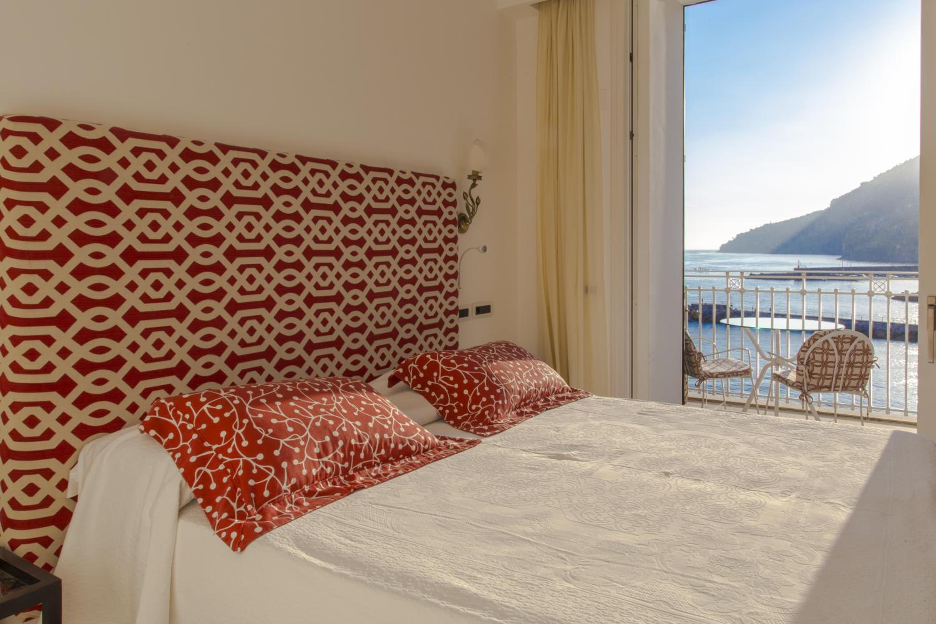 Deluxe Double Room - Photo 7
