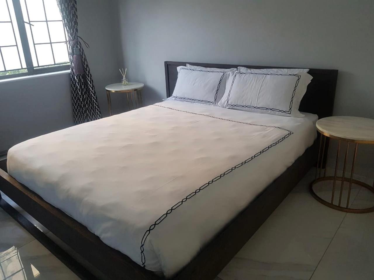 Three-Bedroom House - Photo 1