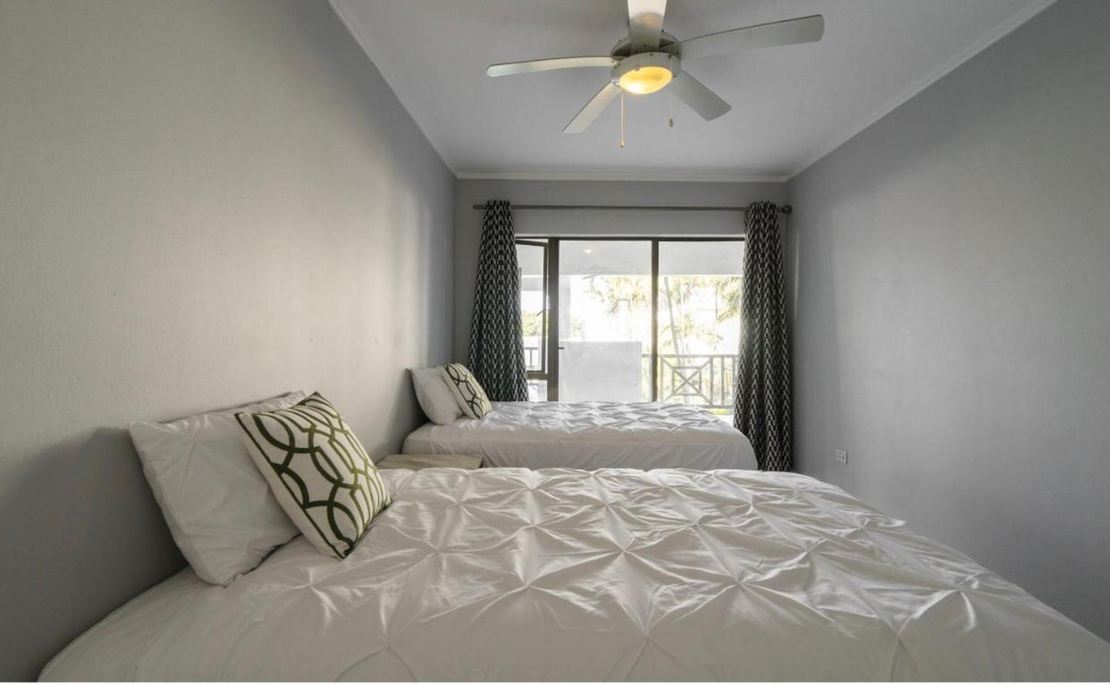 Three-Bedroom House - Photo 8