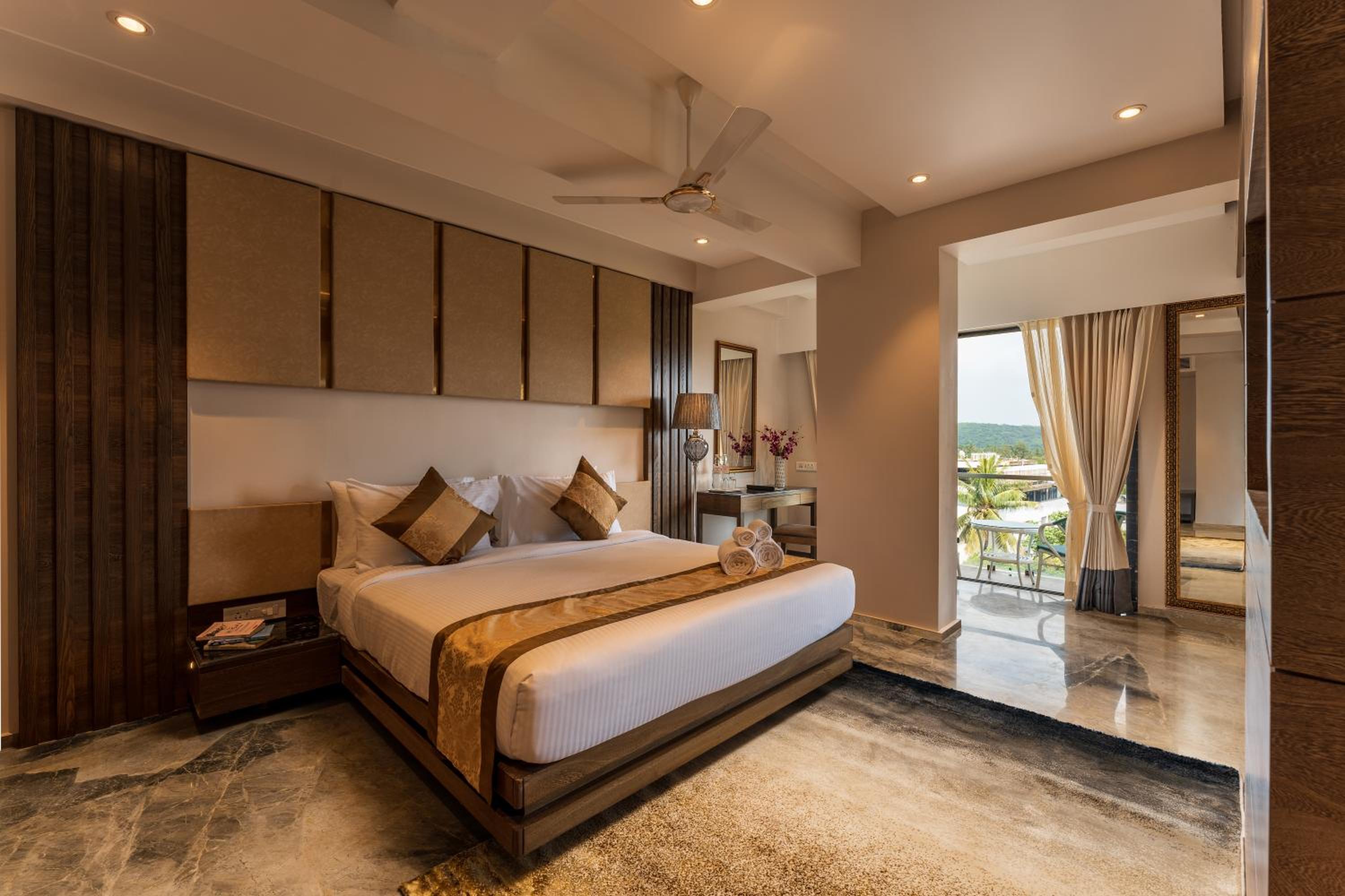 Imperial Suite - Photo 7
