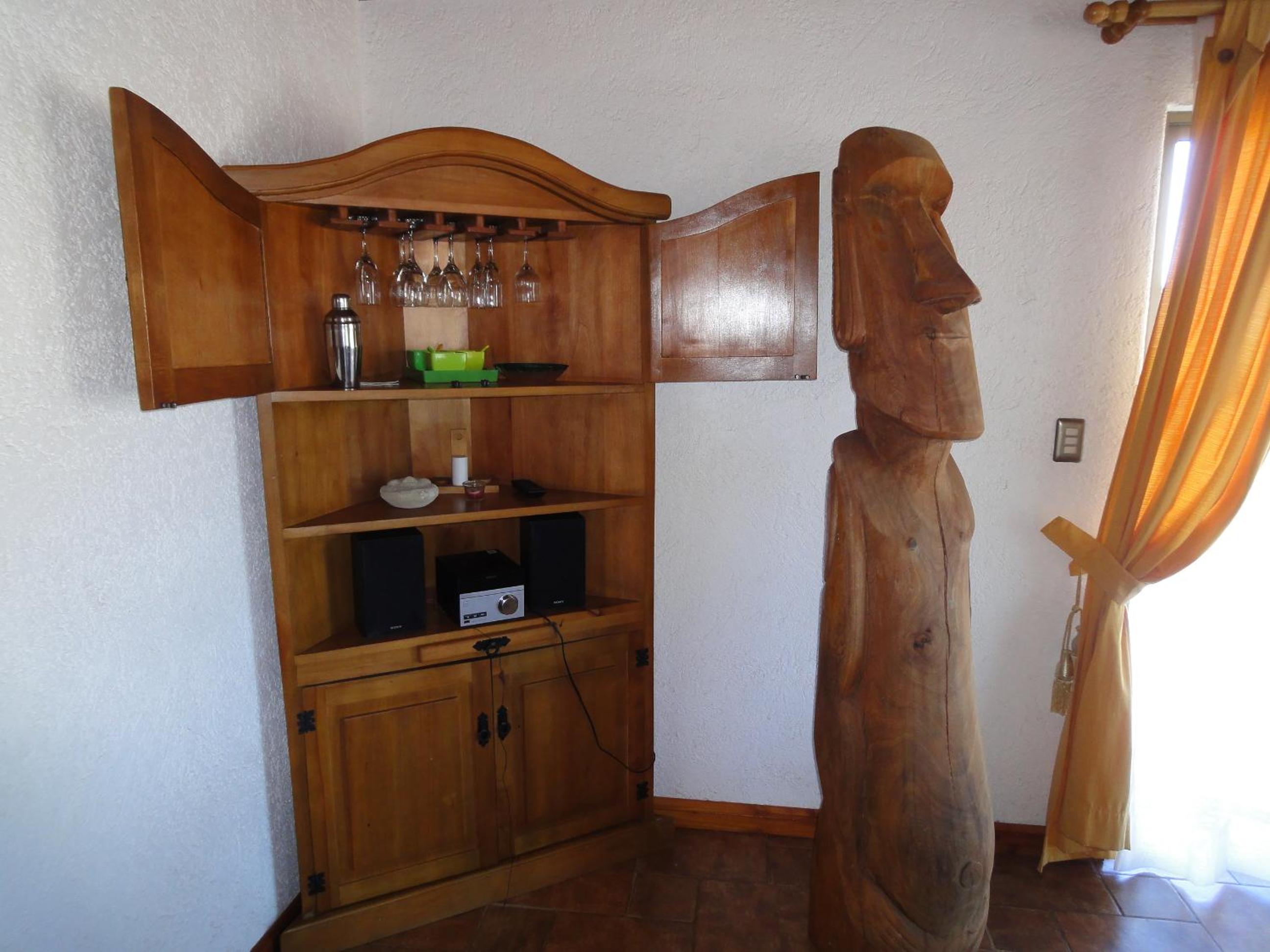 Three-Bedroom House photo 3