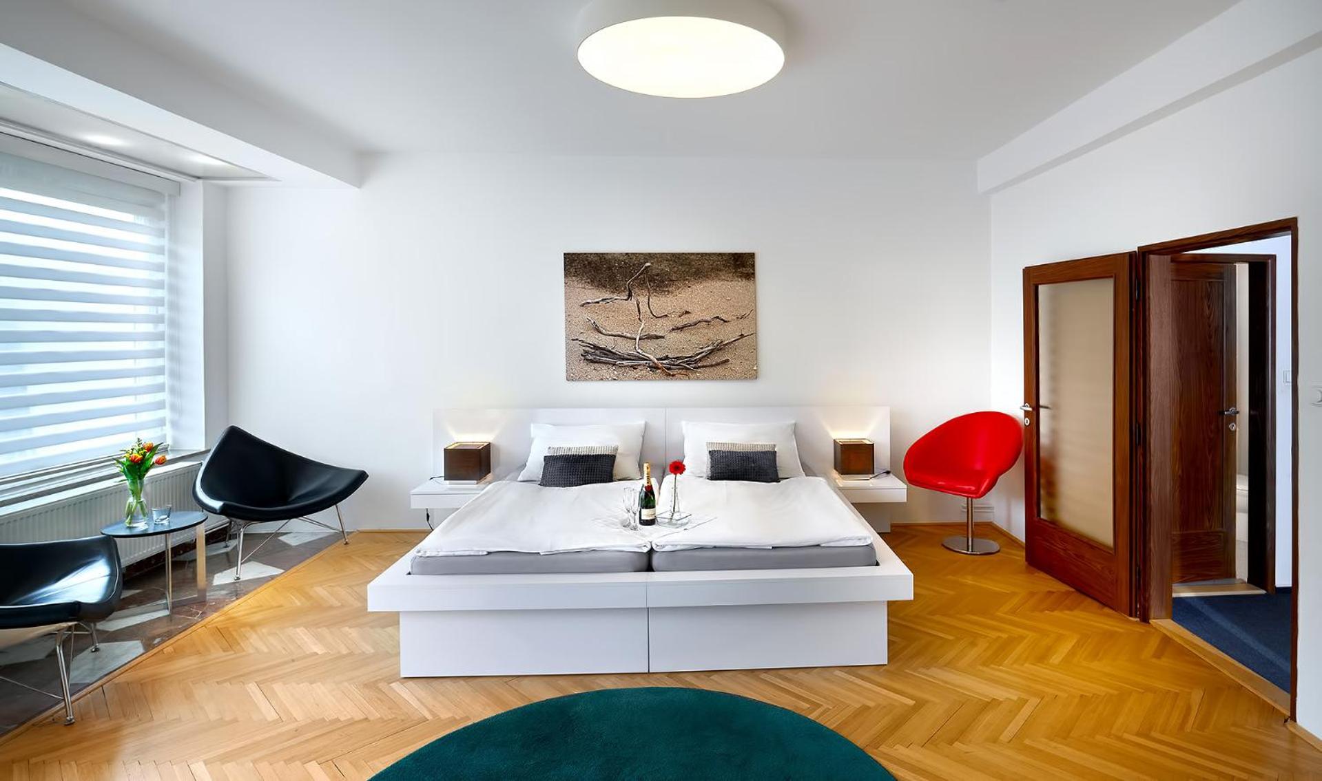 Three-Bedroom Apartment photo 1