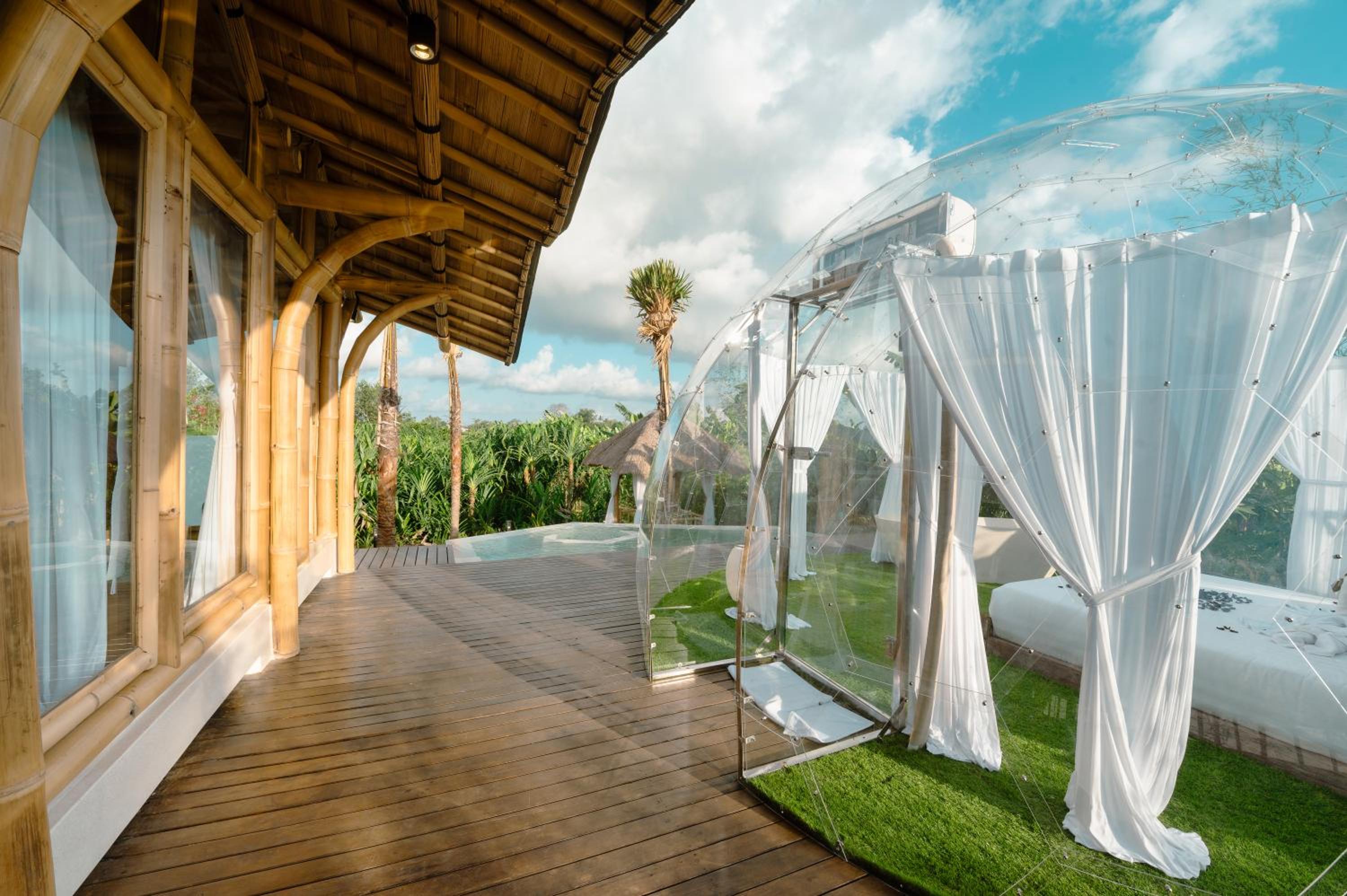 Villa photo 2