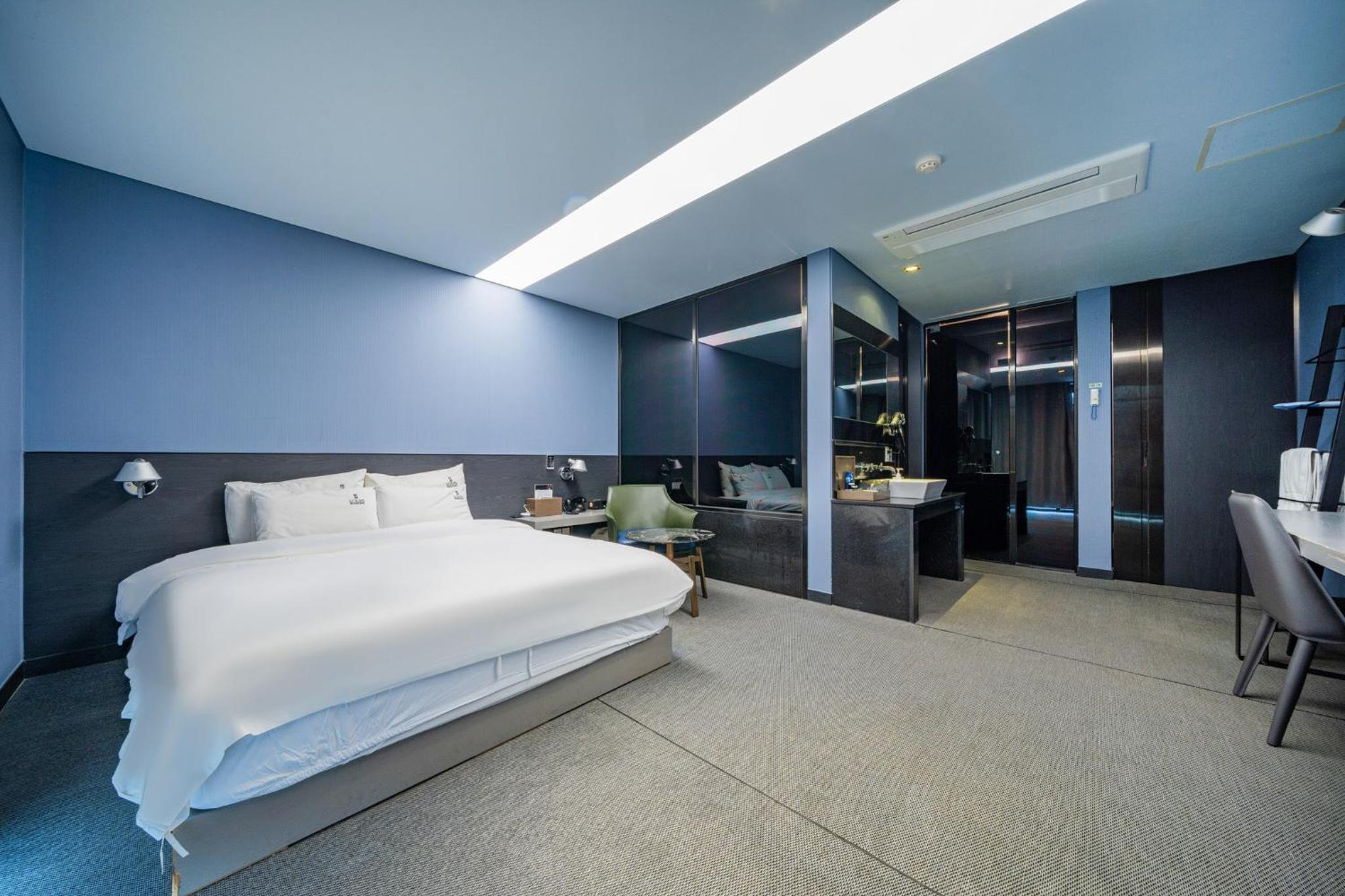 Double Room with Sea View photo 2