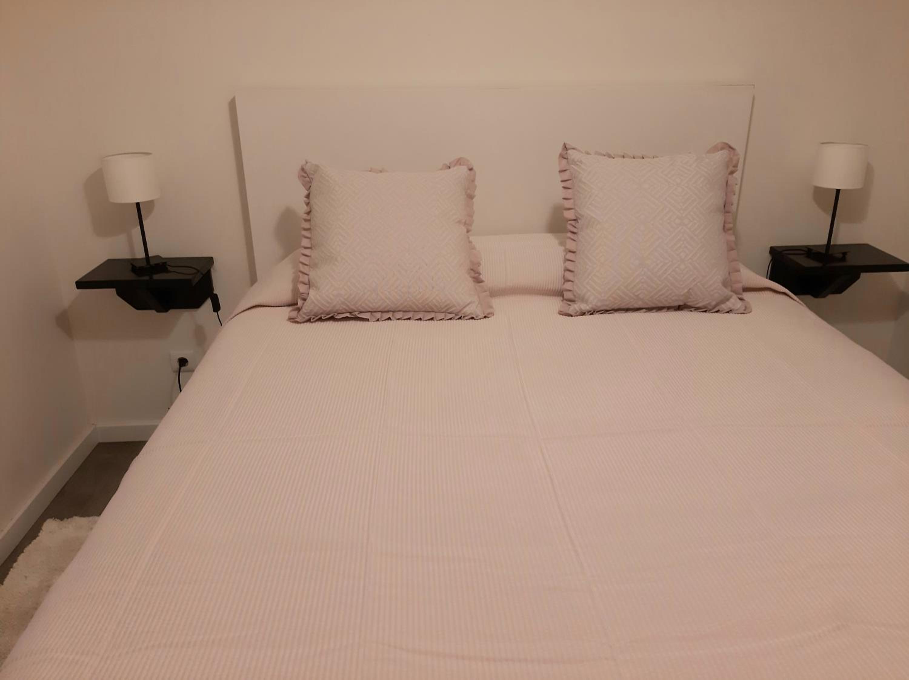 Three-Bedroom House - Photo 4