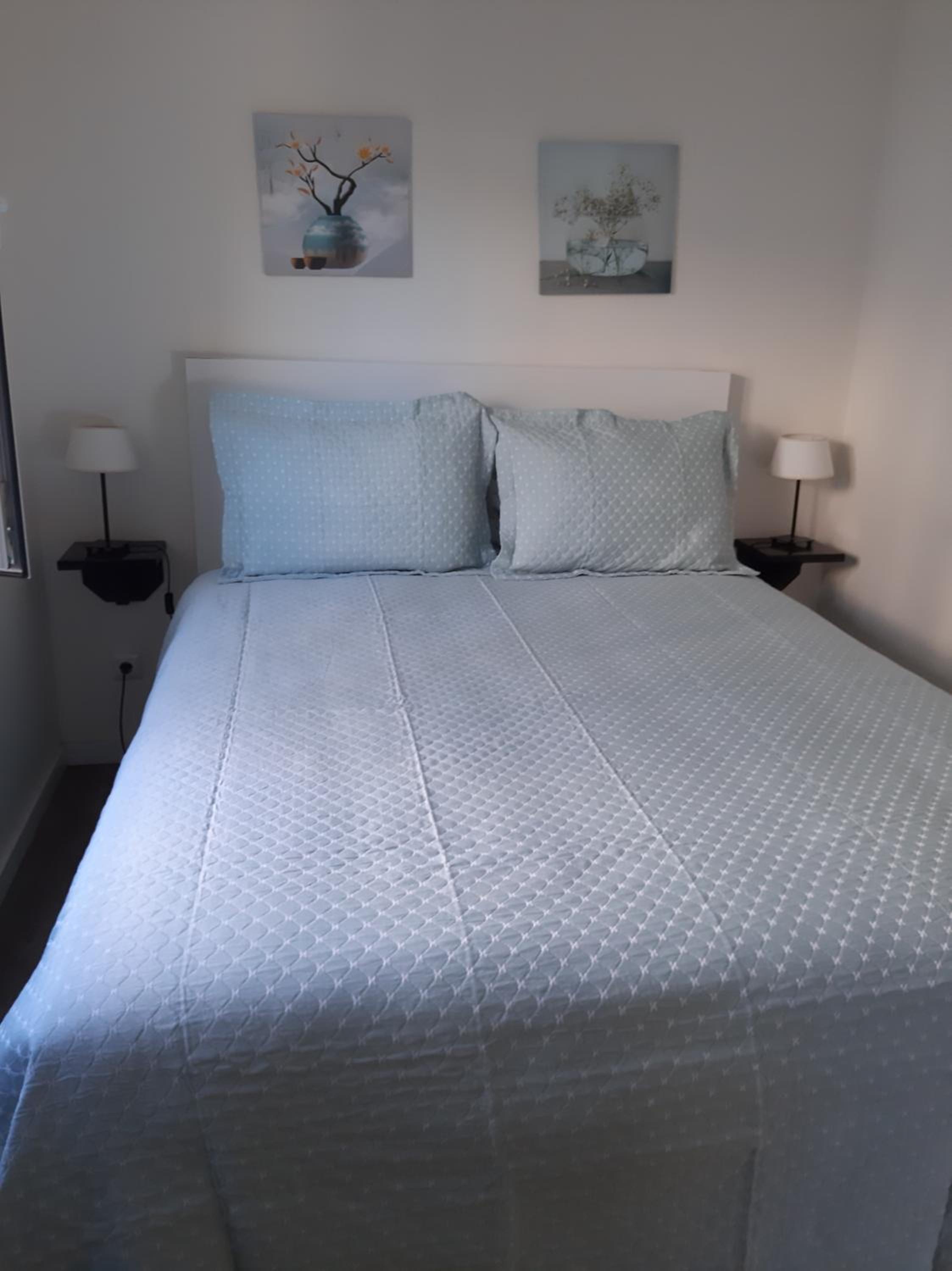 Three-Bedroom House - Photo 8
